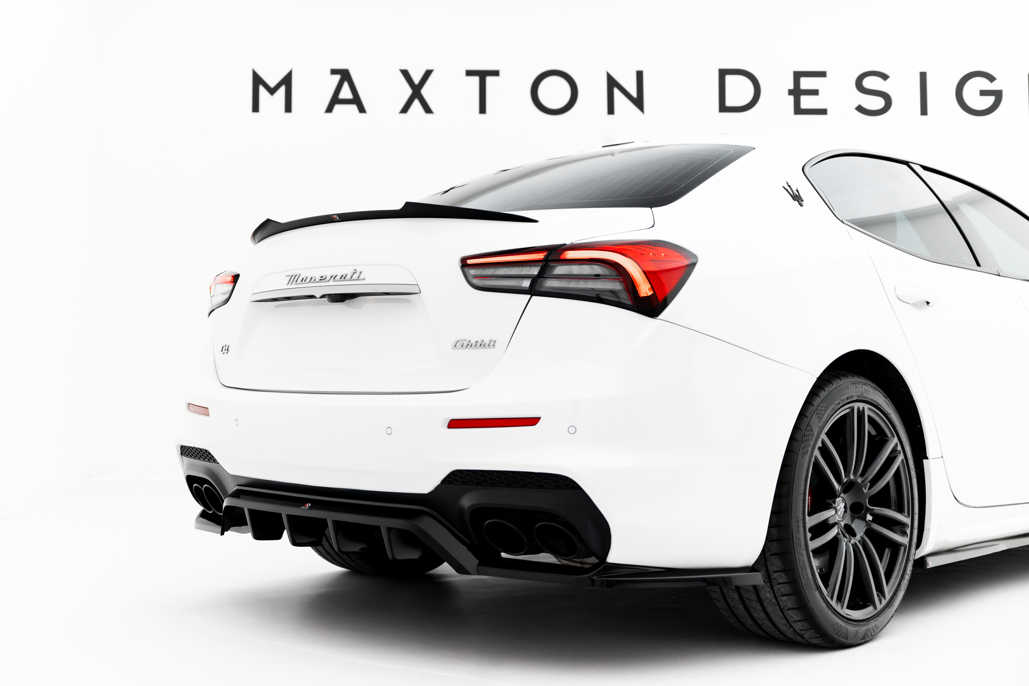 Maxton Design Комплект сплиттеров для Maserati Ghibli Modena Mk3 Facelift — изображение 10