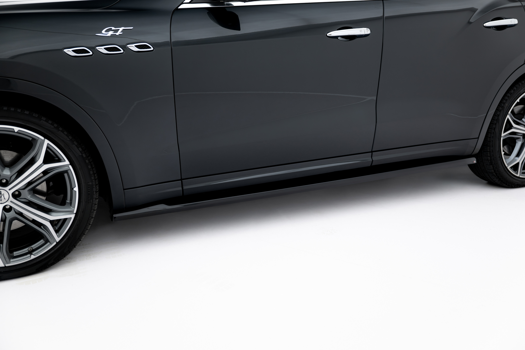 Maxton Design Комплект сплиттеров для Maserati Levante GT Mk1 Facelift — изображение 5