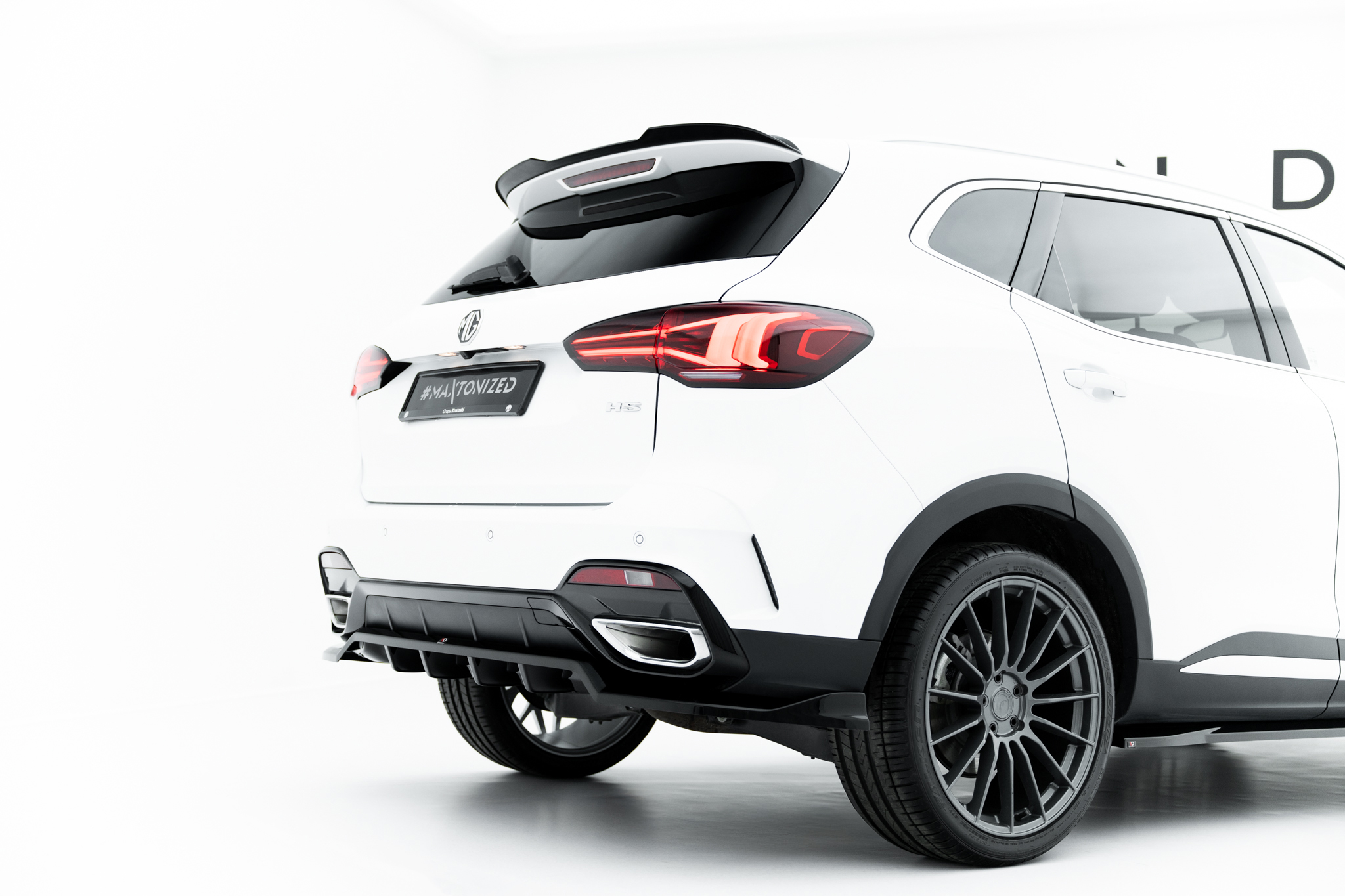 Maxton Design Комплект сплиттеров для MG HS Mk1 Facelift — изображение 10