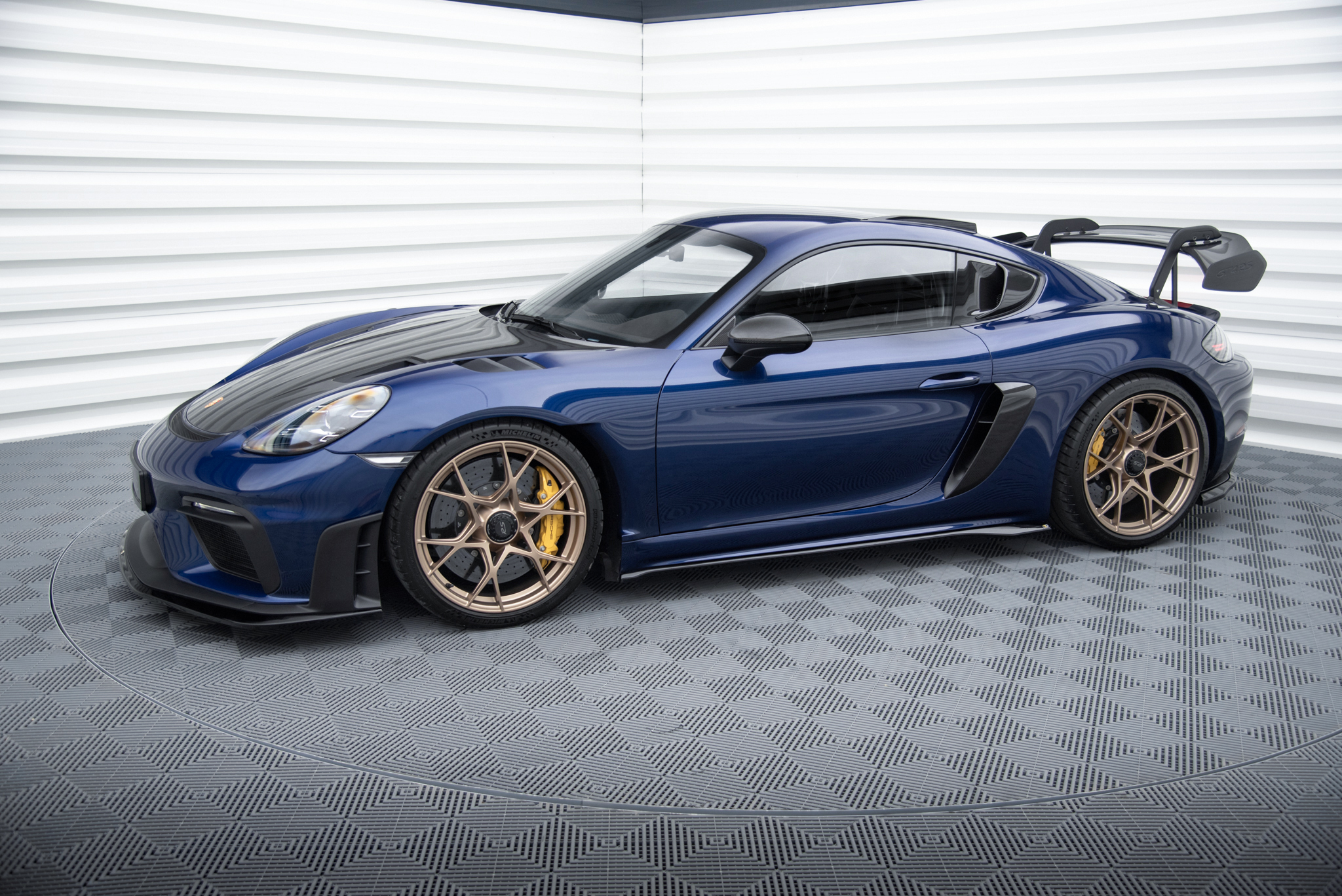 Maxton Design Комплект сплиттеров для Porsche 718 Cayman GT4 RS 982c
