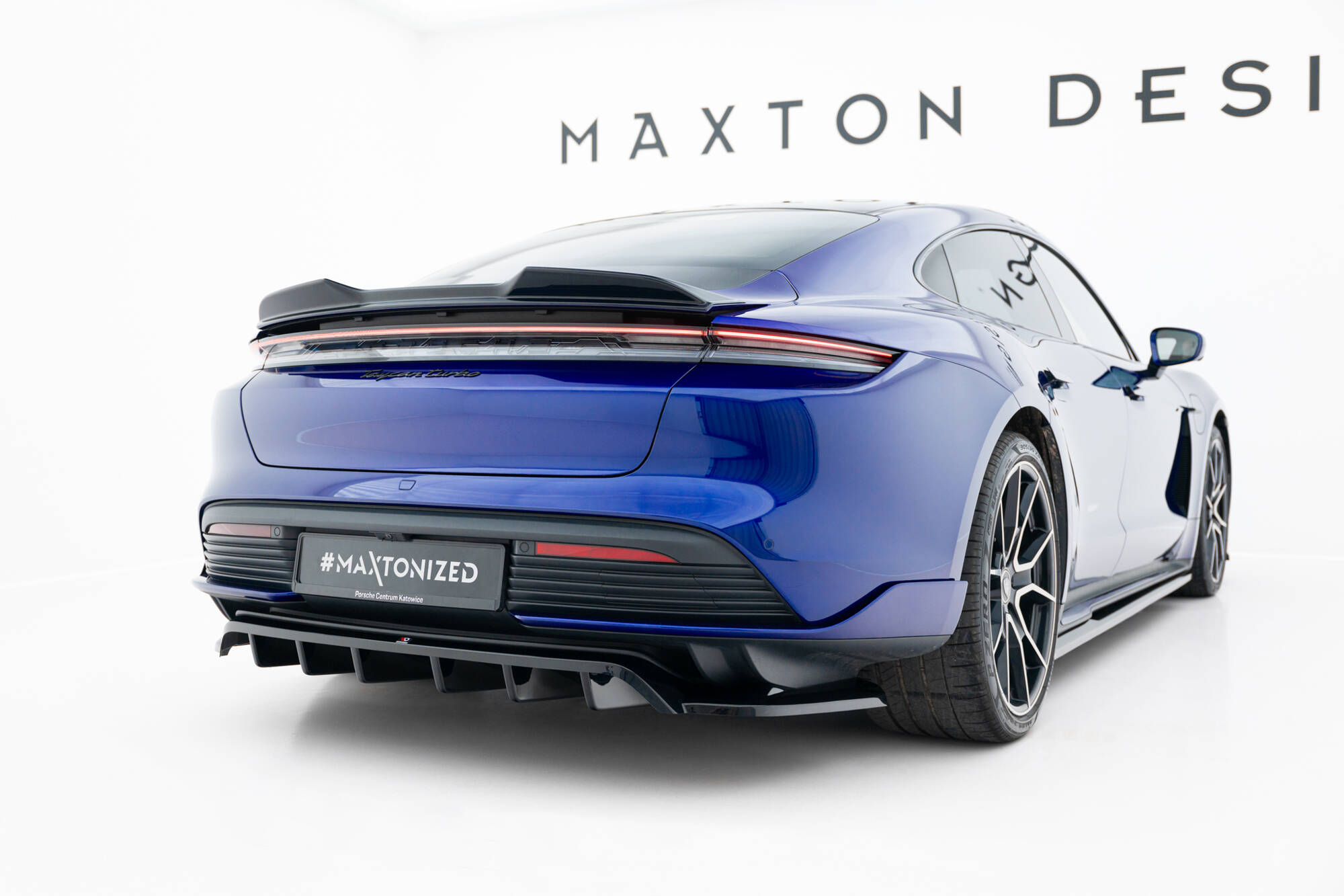 Maxton Design Комплект сплиттеров для Porsche Taycan Turbo S Mk1 — изображение 9