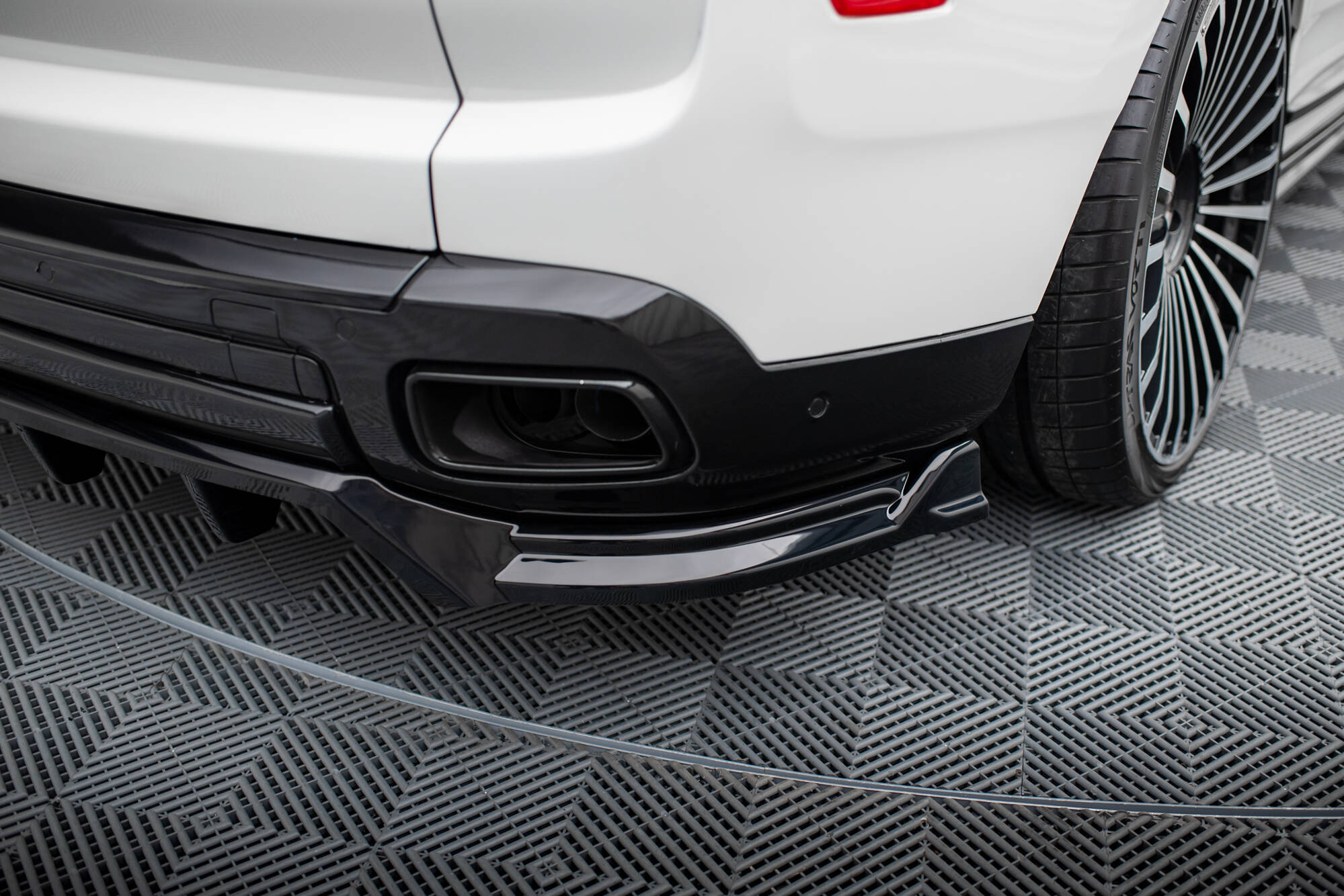 Maxton Design Комплект разделителей для Rolls Royce Cullinan — изображение 9