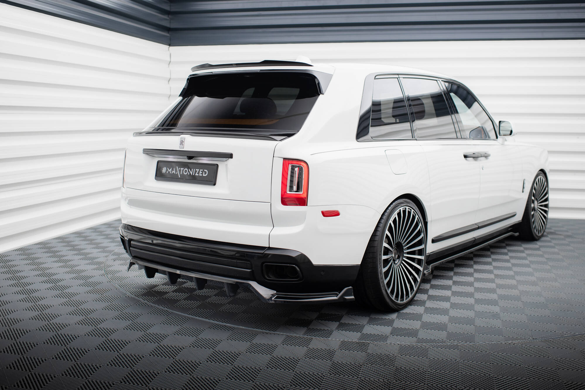 Maxton Design Комплект разделителей для Rolls Royce Cullinan — изображение 11