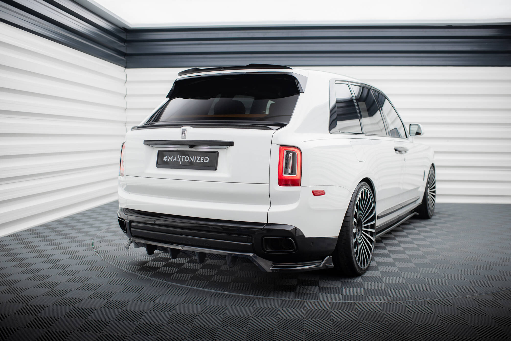 Maxton Design Комплект разделителей для Rolls Royce Cullinan — изображение 12