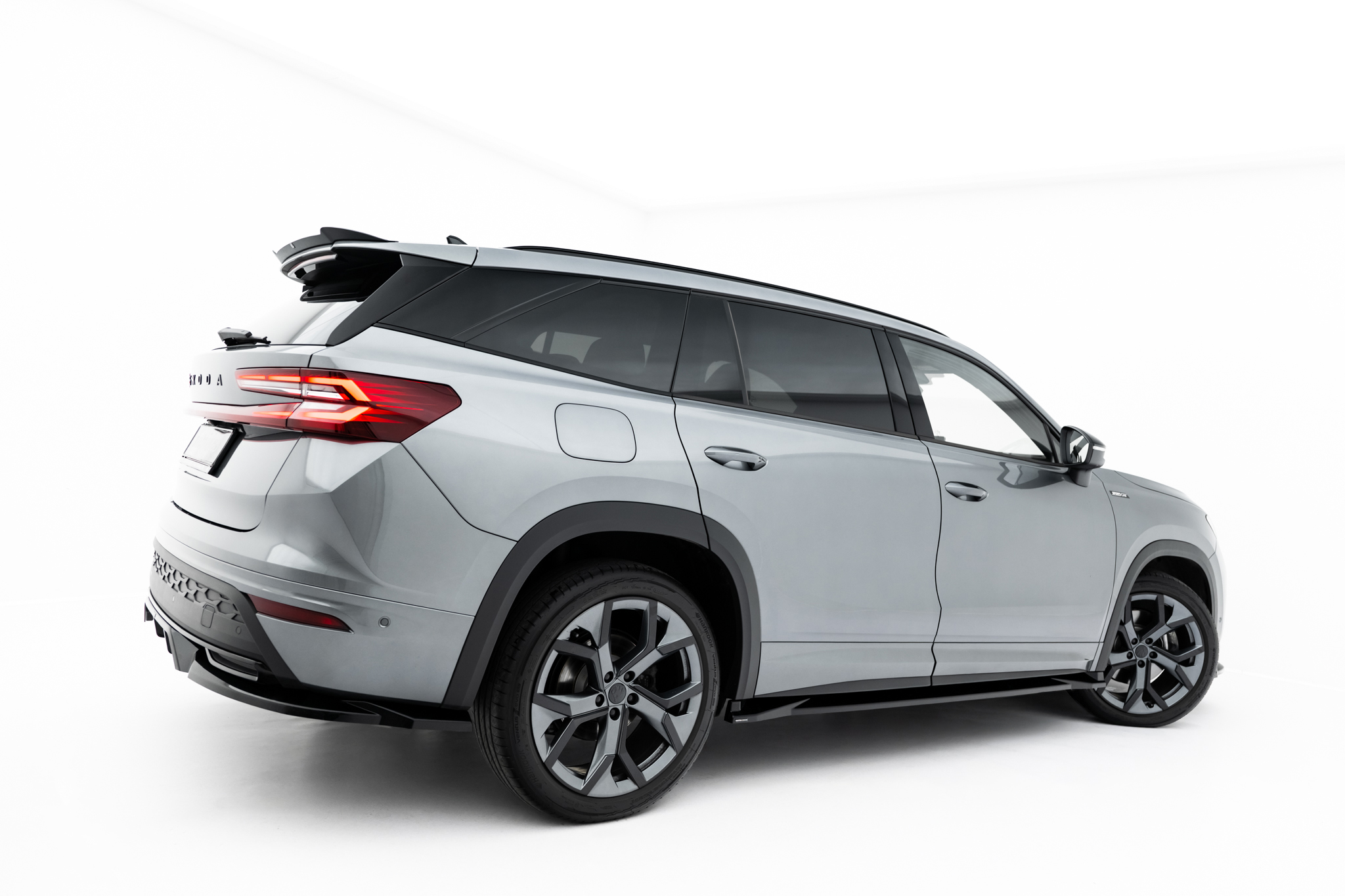 Maxton Design Комплект разветвителей Skoda Kodiaq Sportline Mk2 — изображение 8