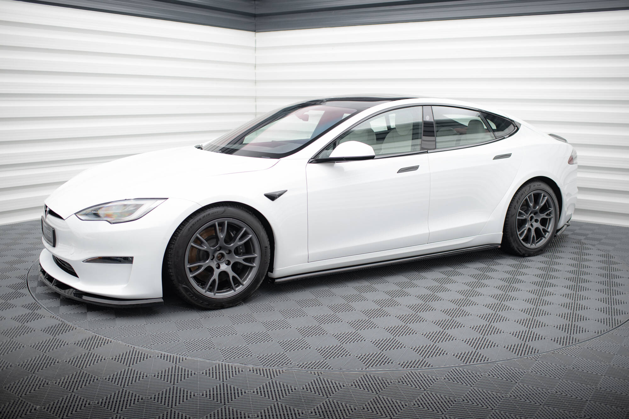 Maxton Design Комплект разветвителей для Tesla Model S Plaid Mk1 Facelift
