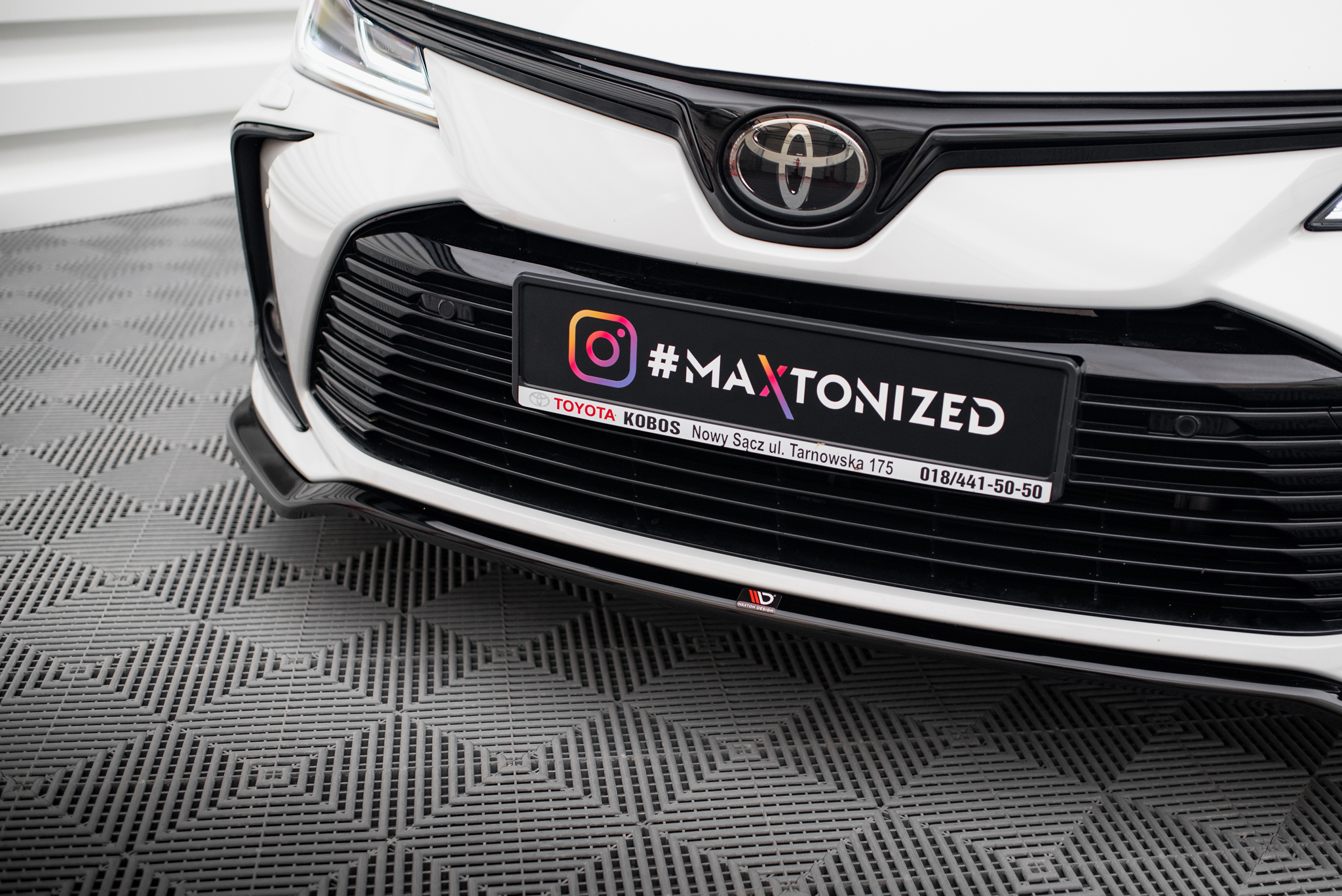 Maxton Design Комплект сплиттеров для Toyota Corolla XII Sedan — изображение 4