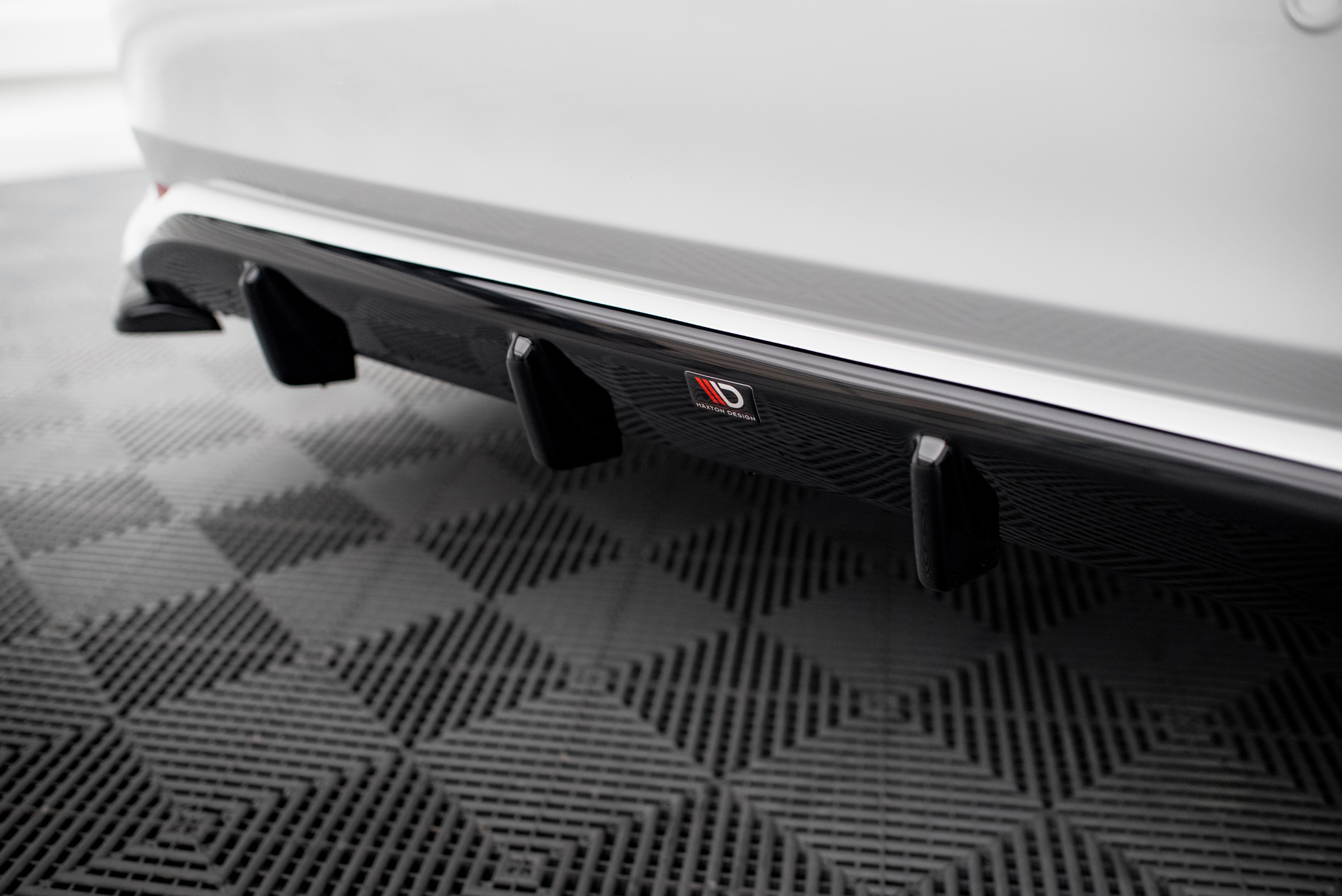 Maxton Design Комплект сплиттеров для Toyota Corolla XII Sedan — изображение 9