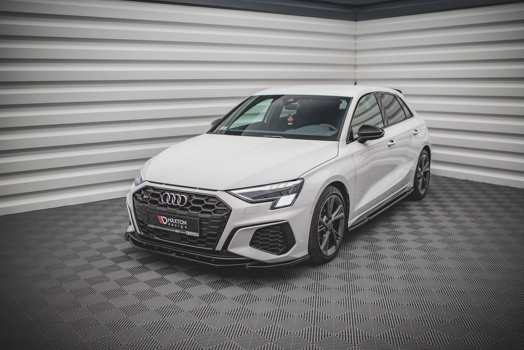 Maxton Design Комплект сплиттеров V.1 для Audi A3 S-Line Sportback 8Y — изображение 4