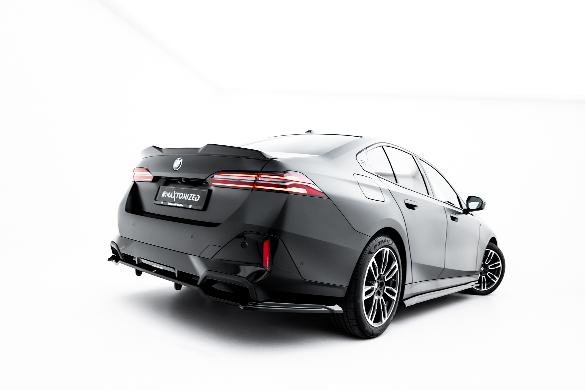 Maxton Design Комплект сплиттеров V.1 для BMW 5 M-Pack Sedan G60 — изображение 12