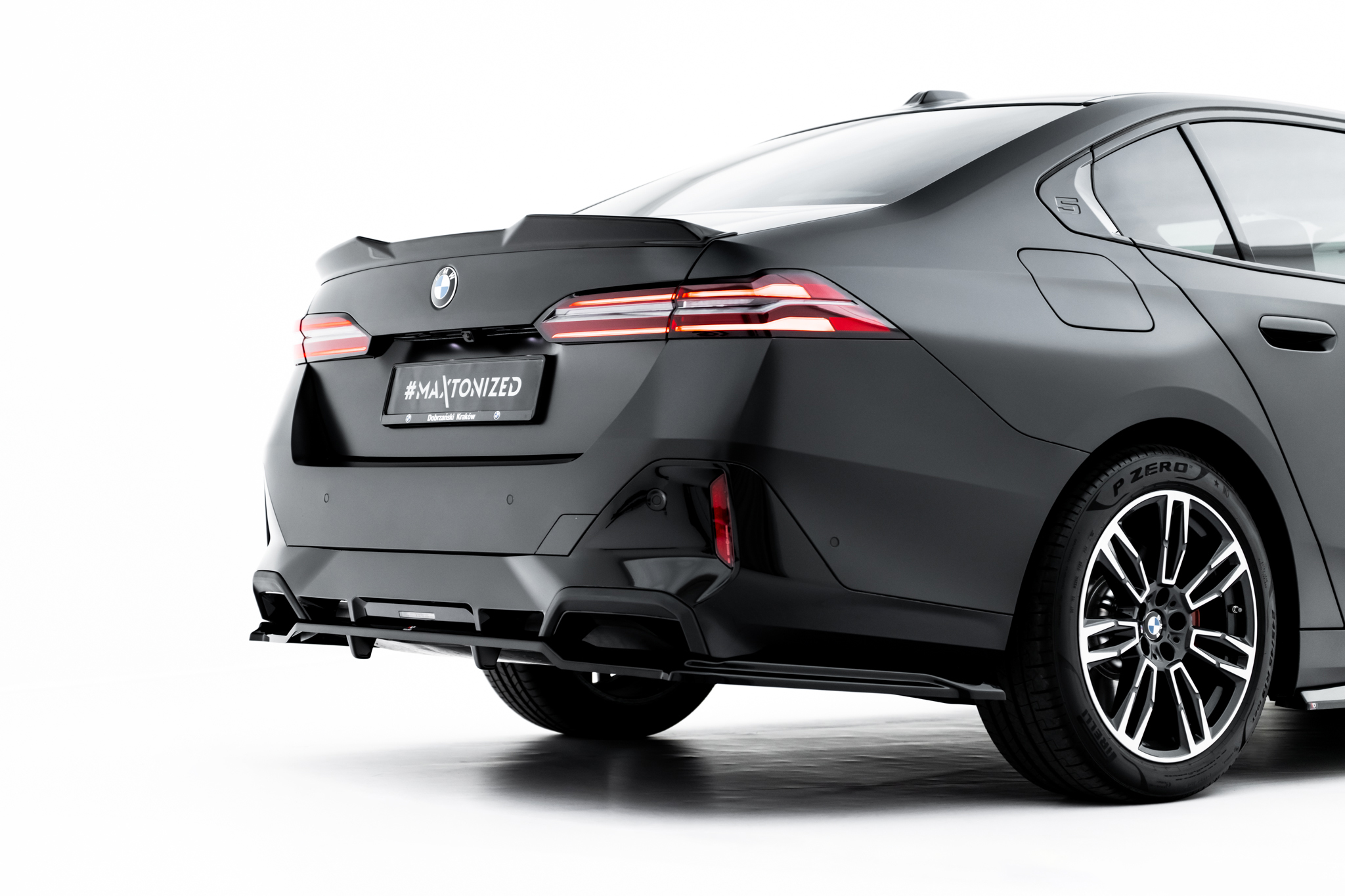 Maxton Design Комплект сплиттеров V.1 для BMW 5 M-Pack Sedan G60 — изображение 11