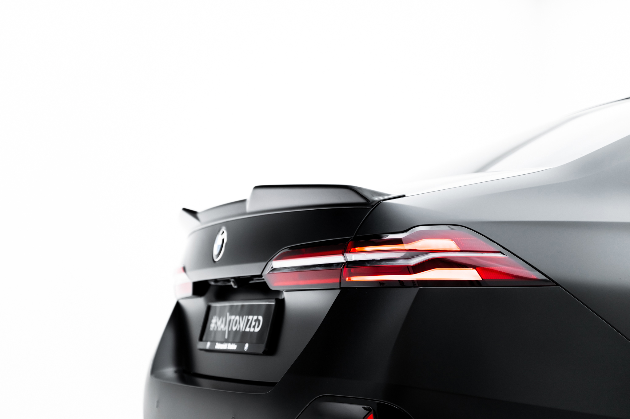 Maxton Design Комплект сплиттеров V.1 для BMW 5 M-Pack Sedan G60 — изображение 17