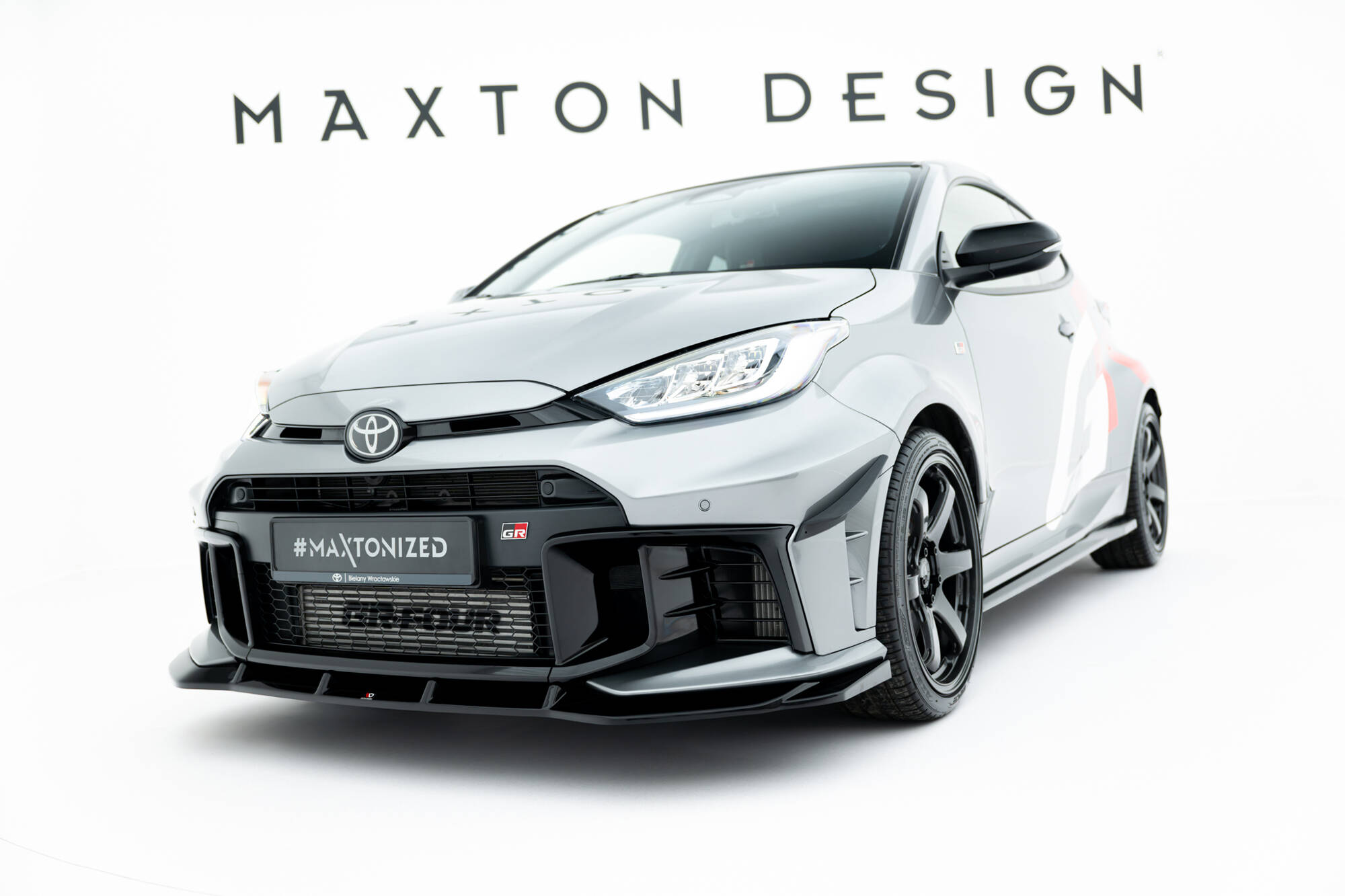 Maxton Design Комплект сплиттеров V.1 для Toyota GR Yaris Mk4 Facelift — изображение 4
