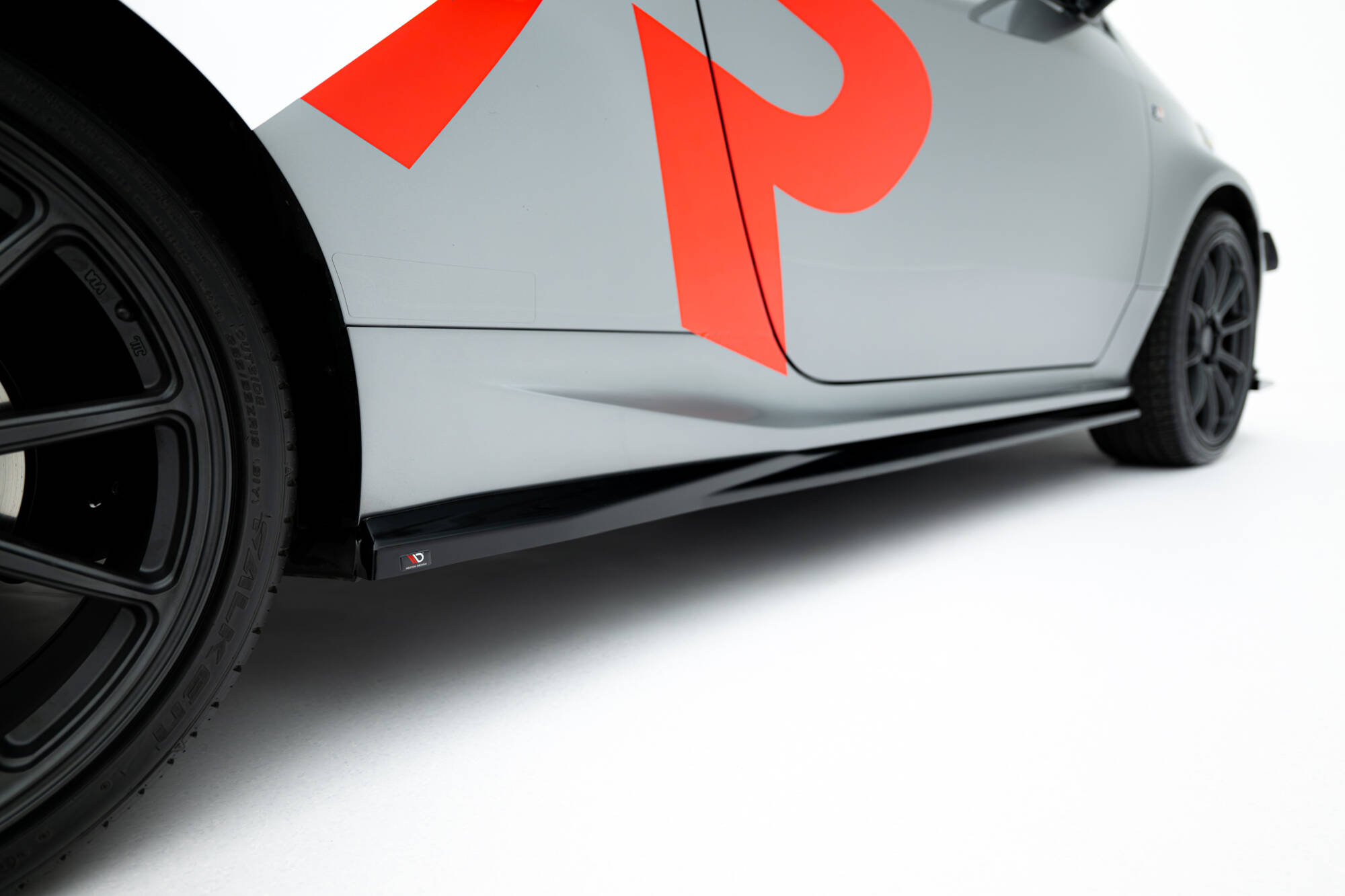 Maxton Design Комплект сплиттеров V.1 для Toyota GR Yaris Mk4 Facelift — изображение 7