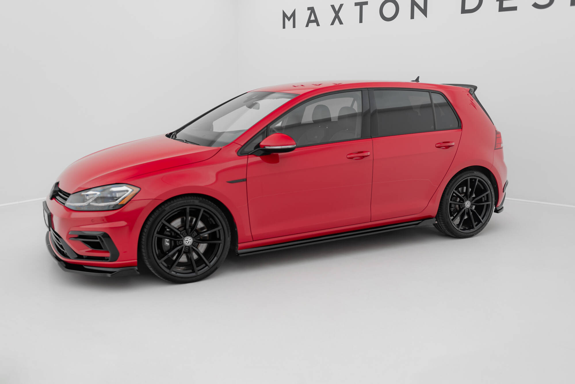 Maxton Design Комплект сплиттеров V.1 для Volkswagen Golf R Hatchback Mk7 Facelift
