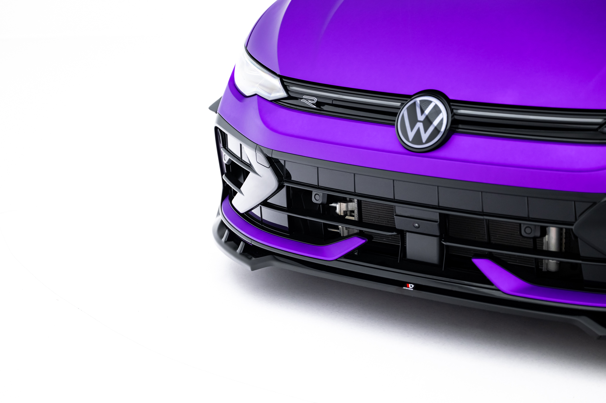 Maxton Design Комплект сплиттеров V.1 для Volkswagen Golf R Hatchback Mk8 Facelift — изображение 5