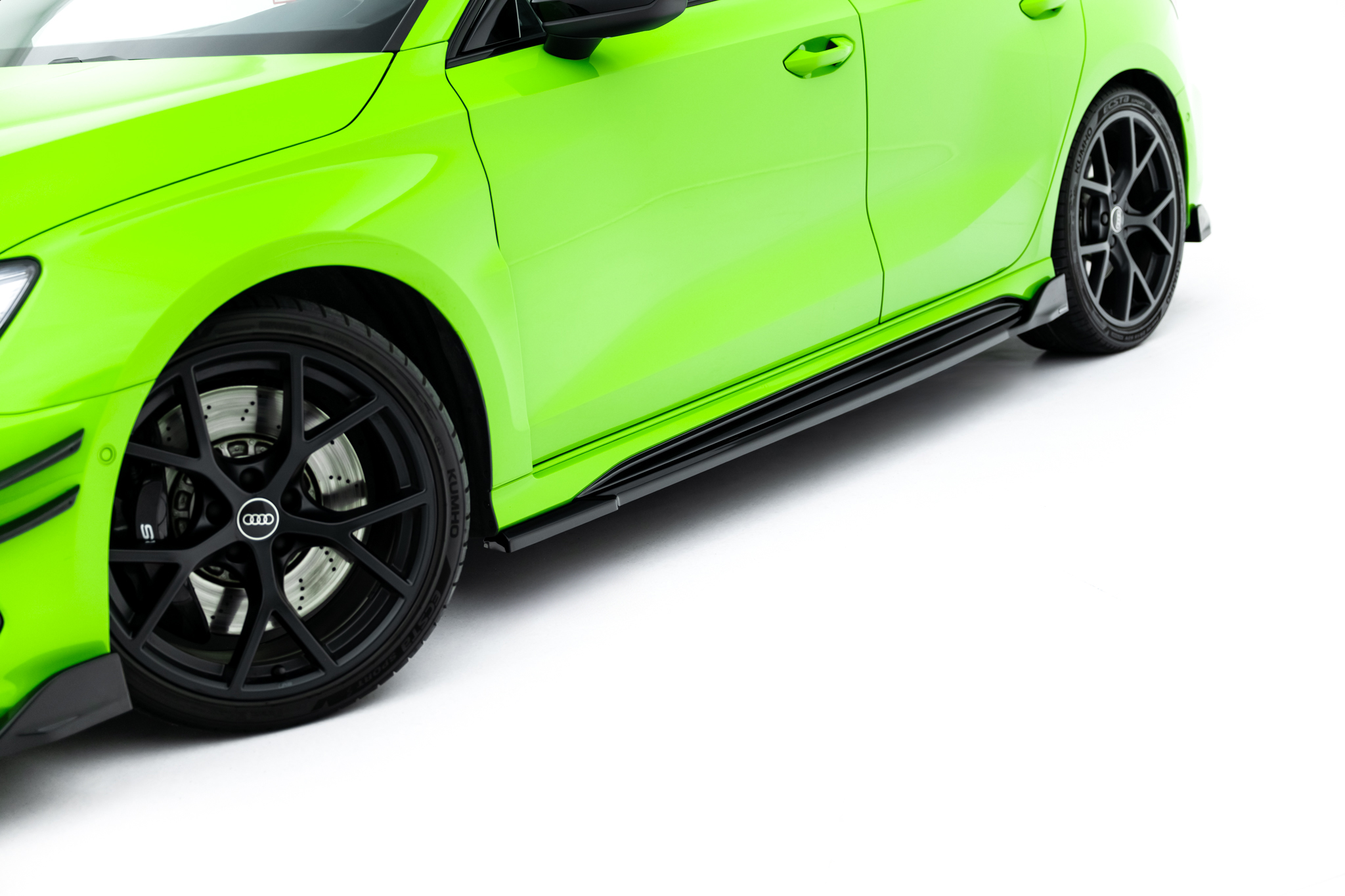 Maxton Design Комплект сплиттеров V.2 для Audi RS3 Sportback 8Y Facelift — изображение 8