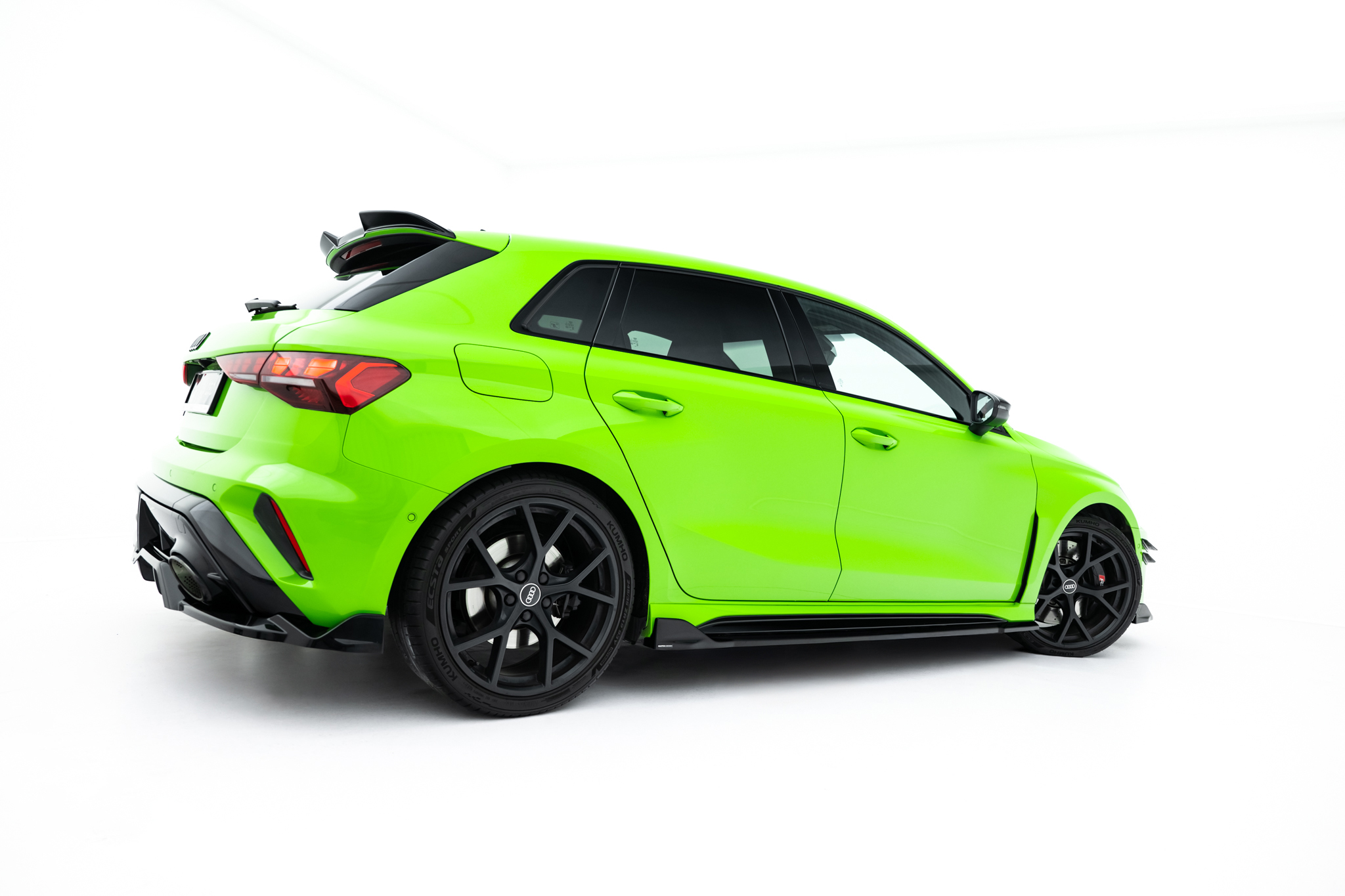 Maxton Design Комплект сплиттеров V.2 для Audi RS3 Sportback 8Y Facelift — изображение 9