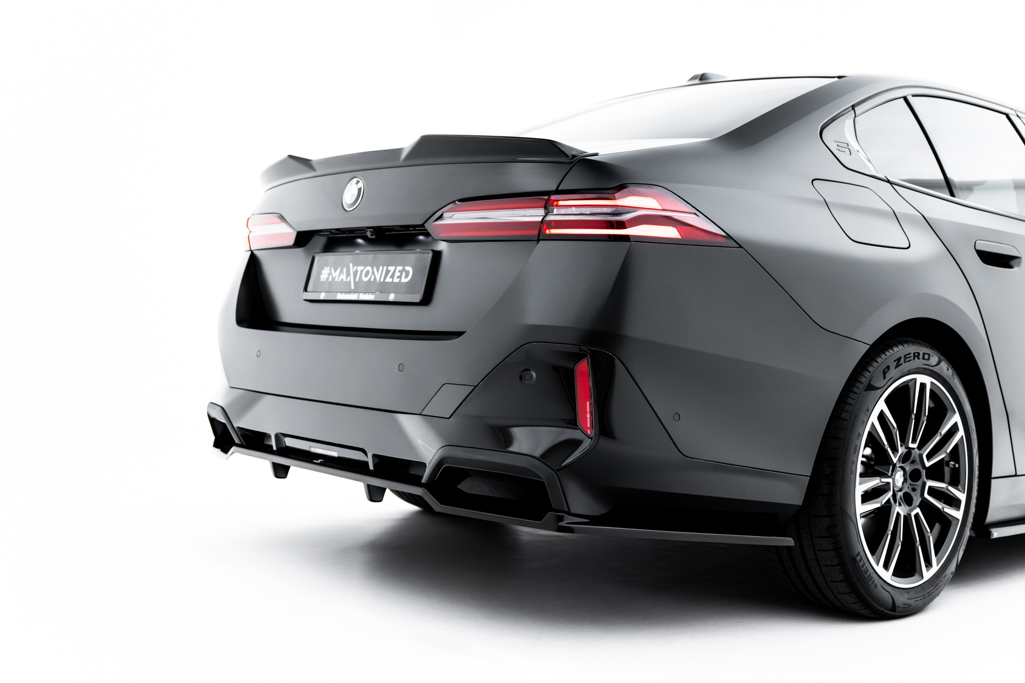 Maxton Design Комплект сплиттеров V.2 для BMW 5 M-Pack Sedan G60 — изображение 12