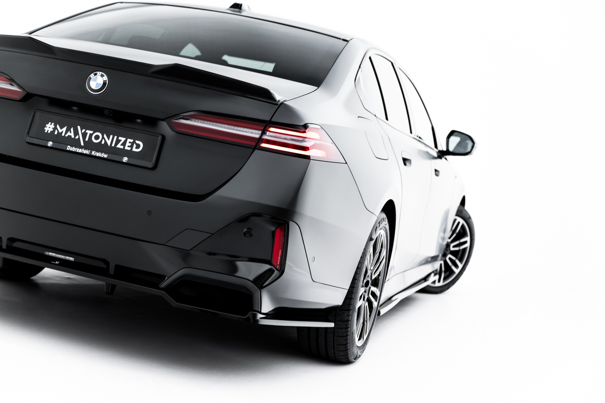 Maxton Design Комплект сплиттеров V.2 для BMW 5 M-Pack Sedan G60 — изображение 13