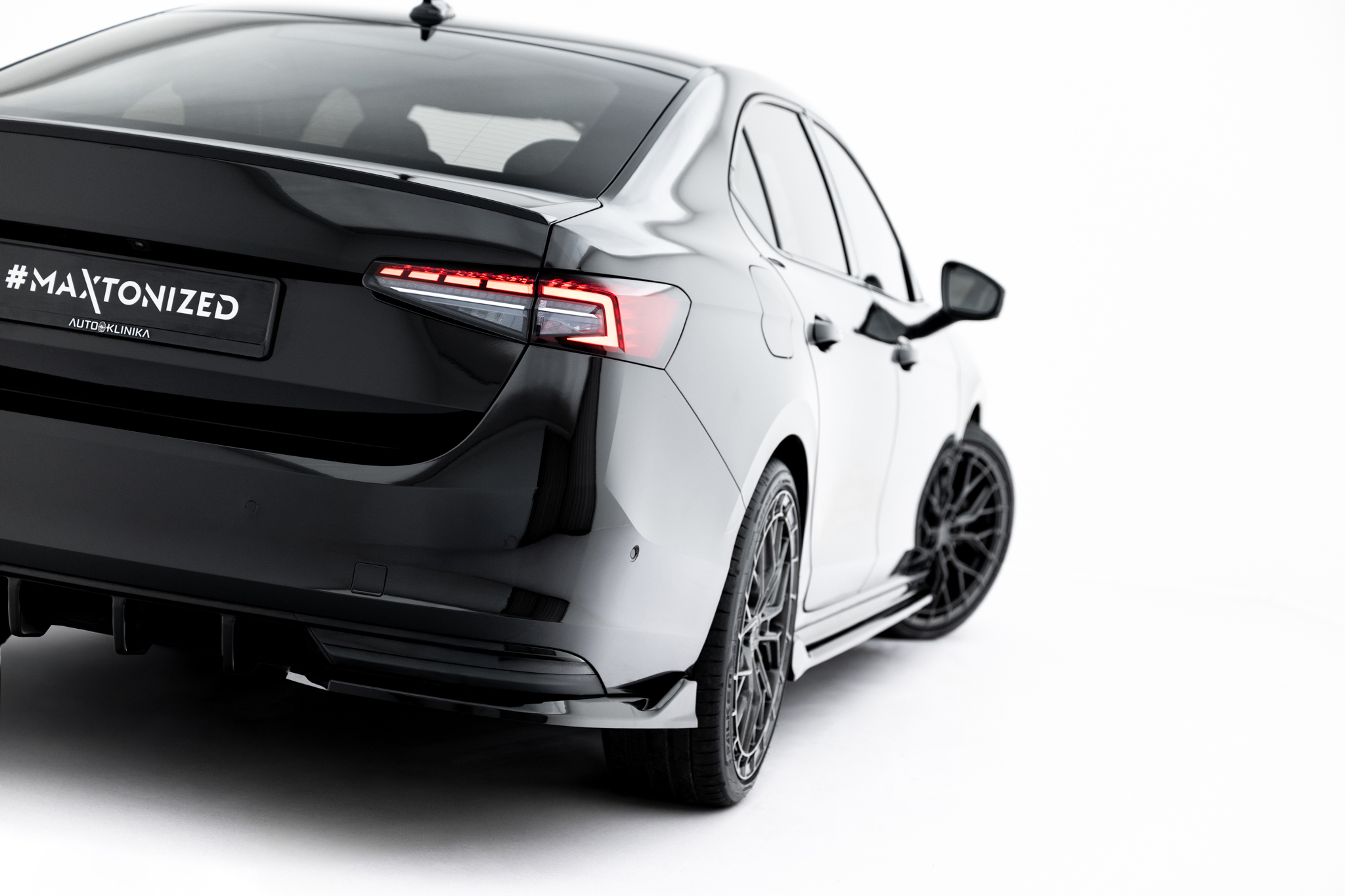 Maxton Design Комплект сплиттеров V.2 для Skoda Superb Sportline Mk4 — изображение 11