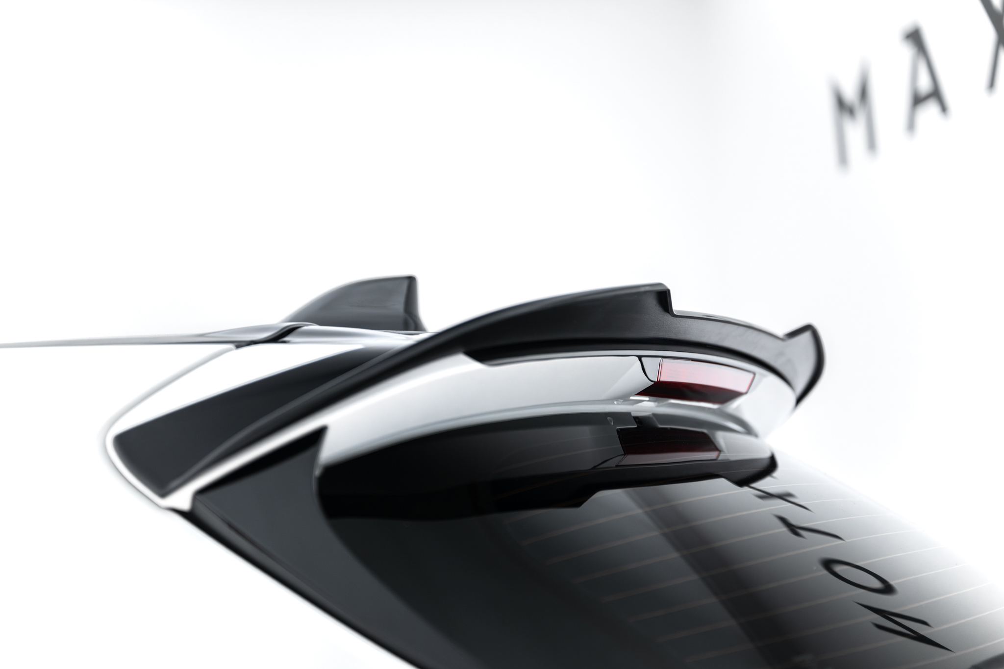 Maxton Design Комплект сплиттеров V.2 для Toyota GR Corolla Mk12 — изображение 15