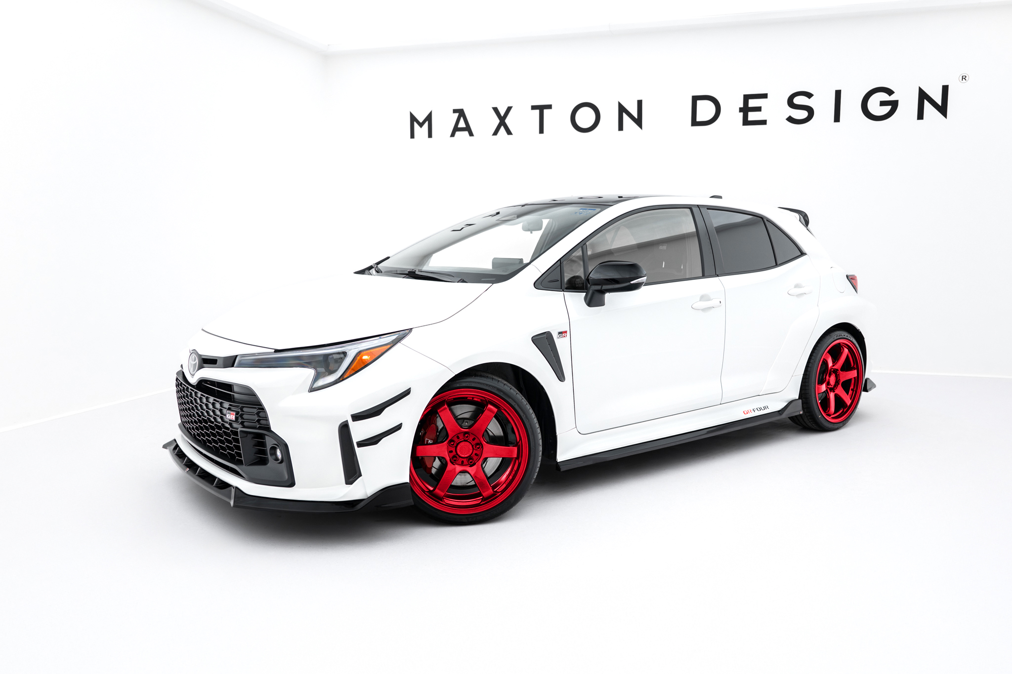 Maxton Design Комплект сплиттеров V.2 для Toyota GR Corolla Mk12