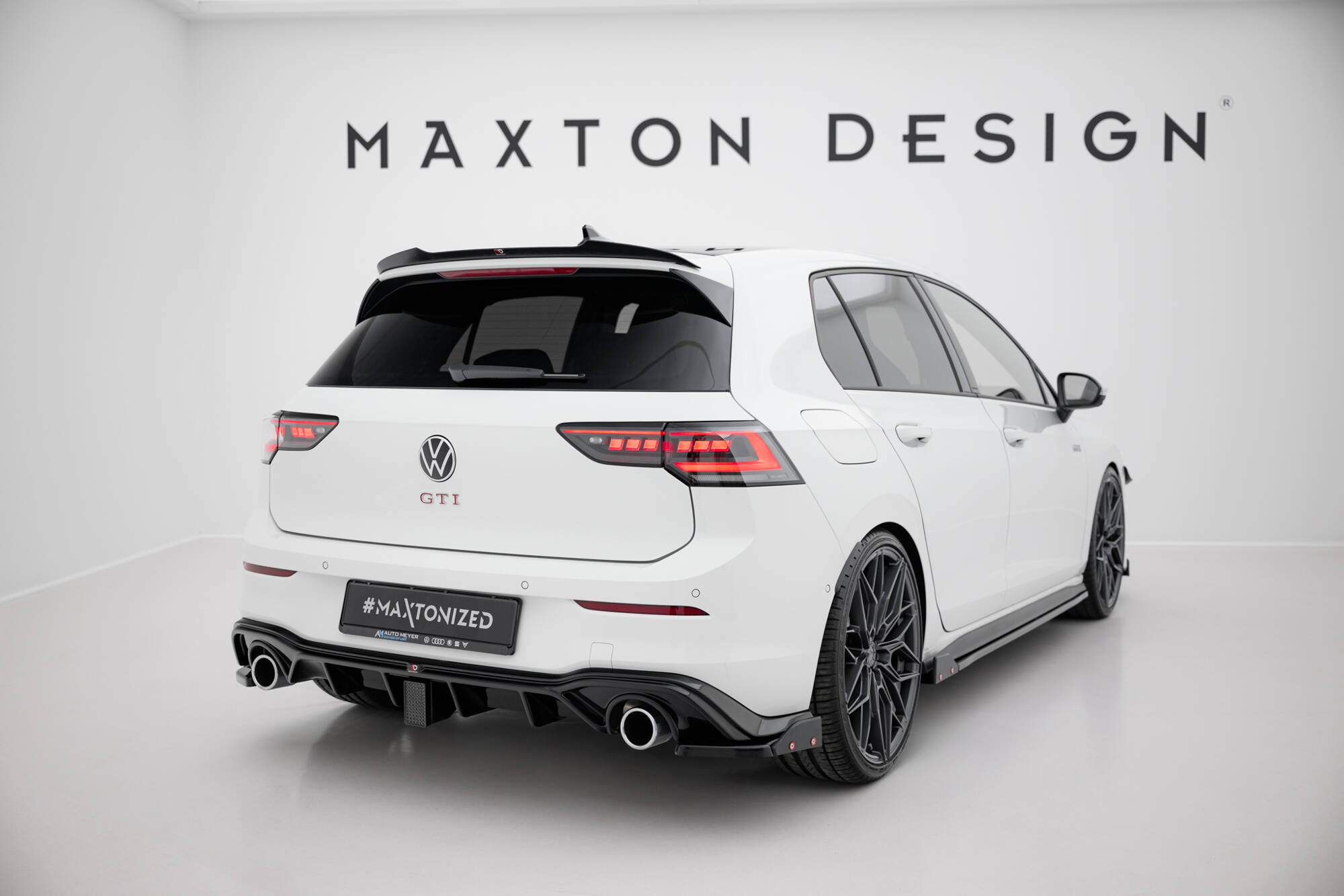 Maxton Design Комплект сплиттеров V.2 для Volkswagen Golf GTI Mk8 Facelift — изображение 14