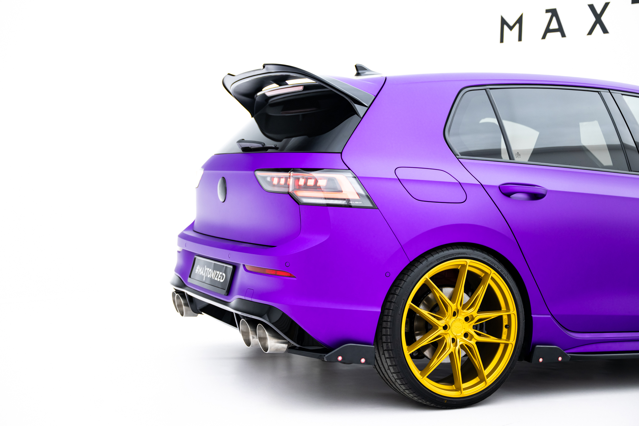 Maxton Design Комплект сплиттеров V.3 для Volkswagen Golf R Hatchback Mk8 Facelift — изображение 8