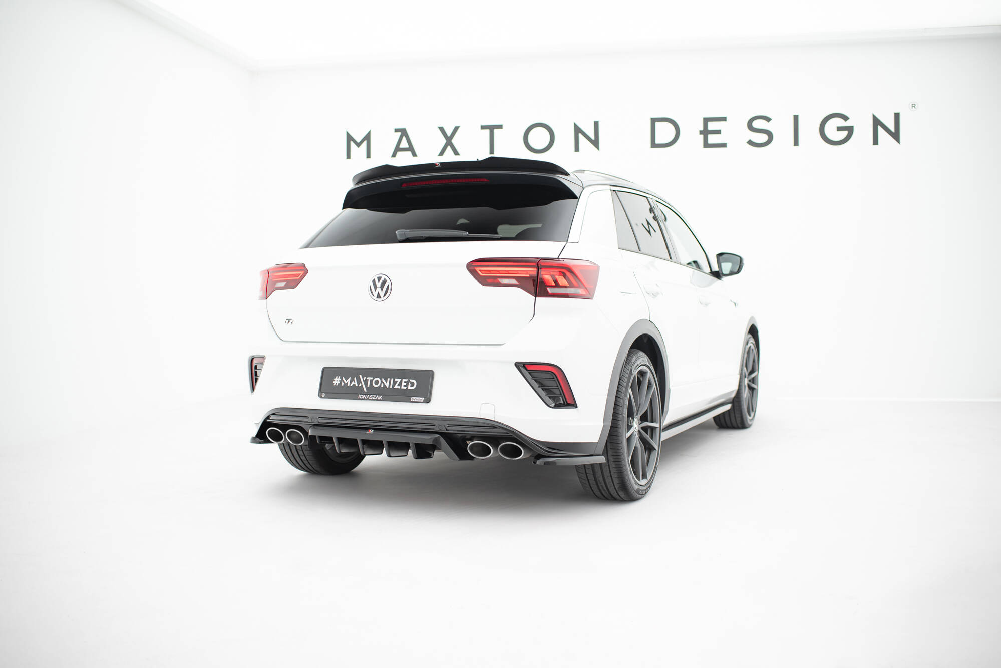 Maxton Design Комплект сплиттеров для Volkswagen T-Roc R Mk1 — изображение 16