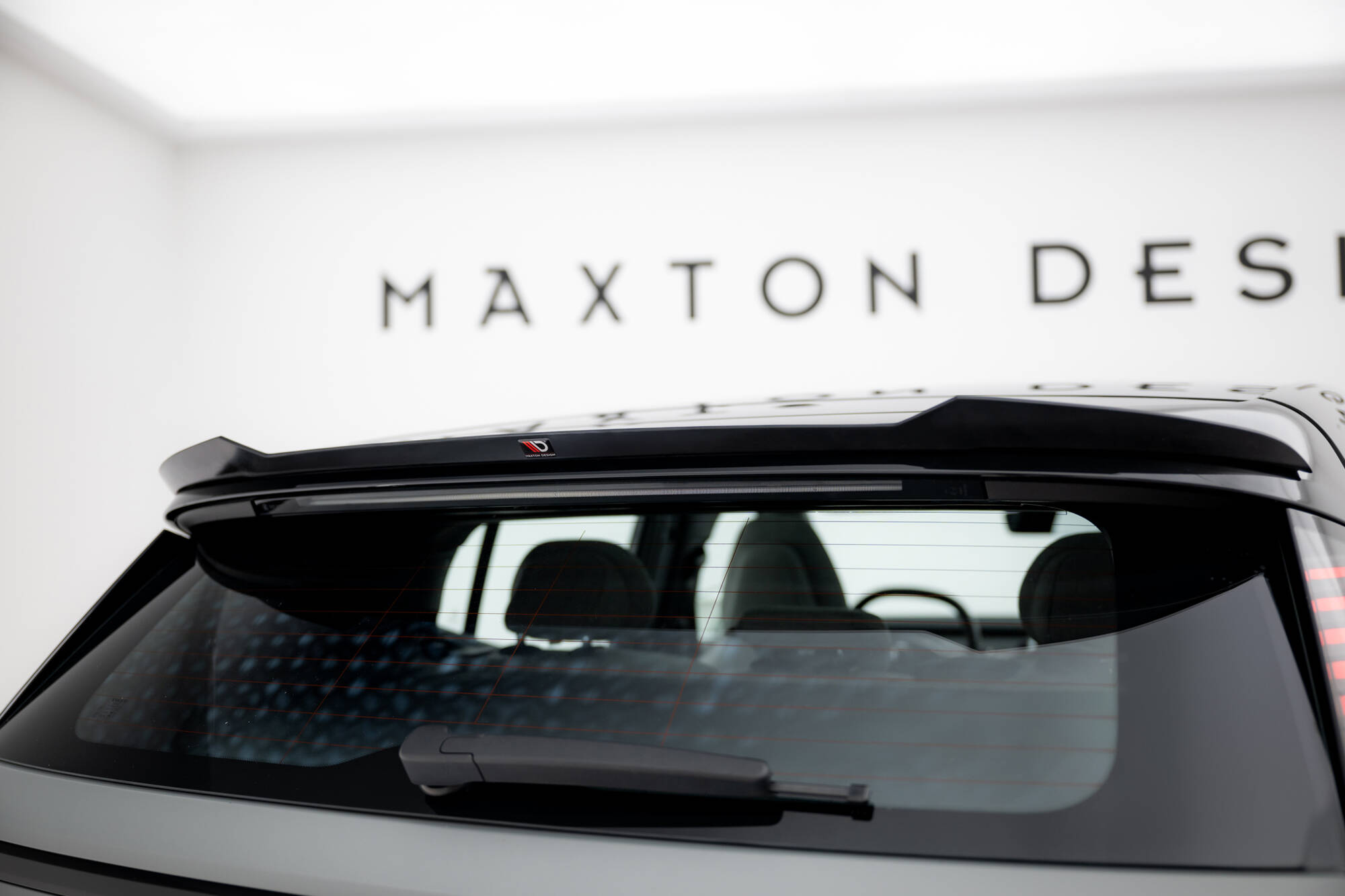 Maxton Design Комплект сплиттеров для Volvo EX30 Mk1 — изображение 11