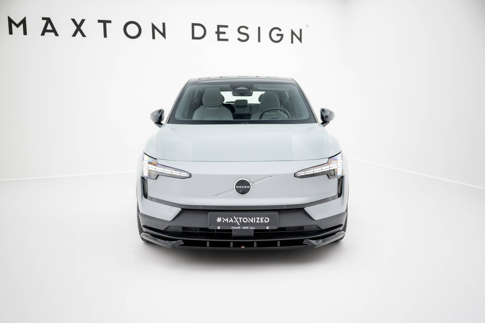 Maxton Design Комплект сплиттеров для Volvo EX30 Mk1 — изображение 2