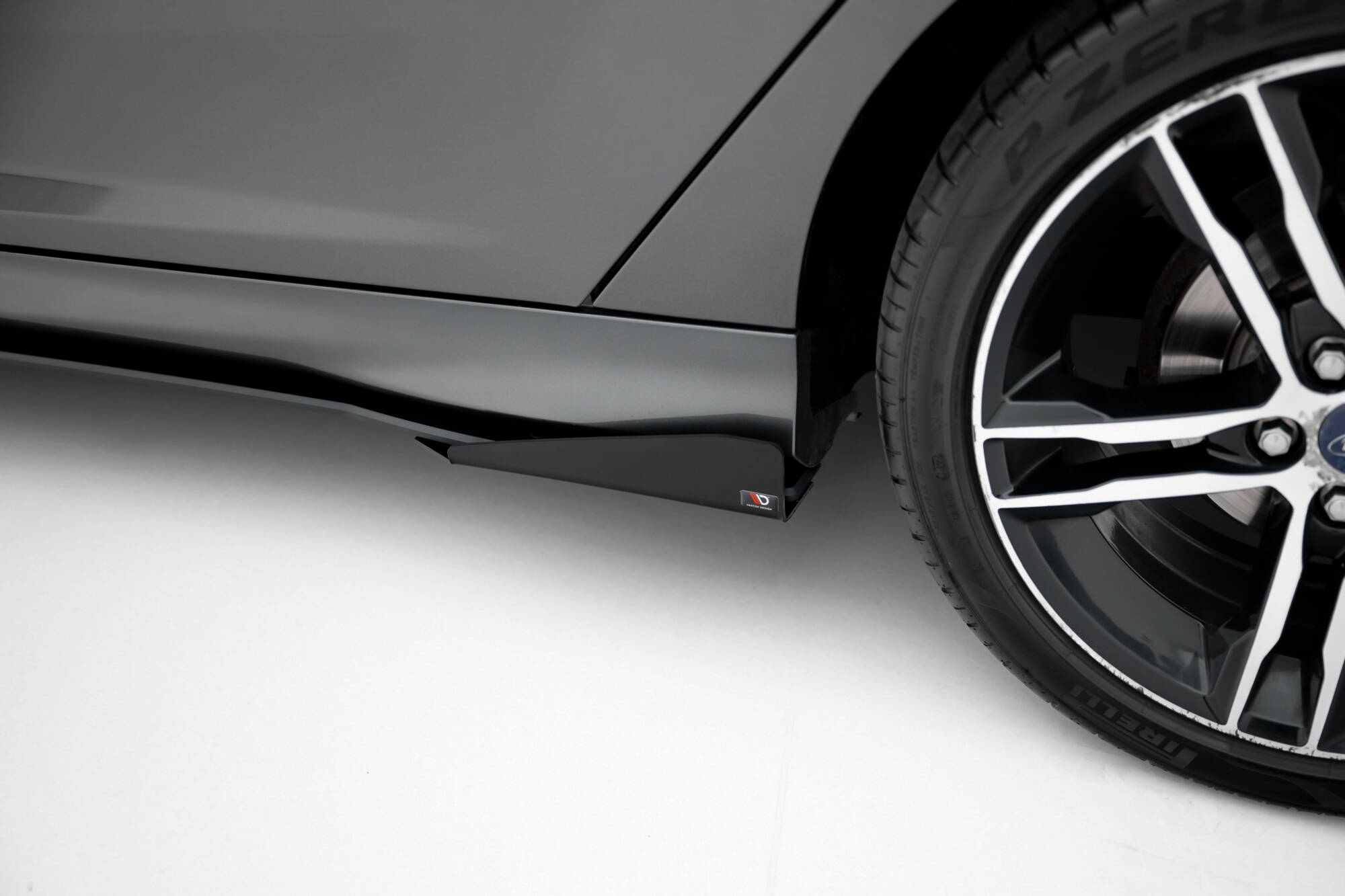 Maxton Design Боковые брызговики Ford Focus ST Mk3 рестайлинг