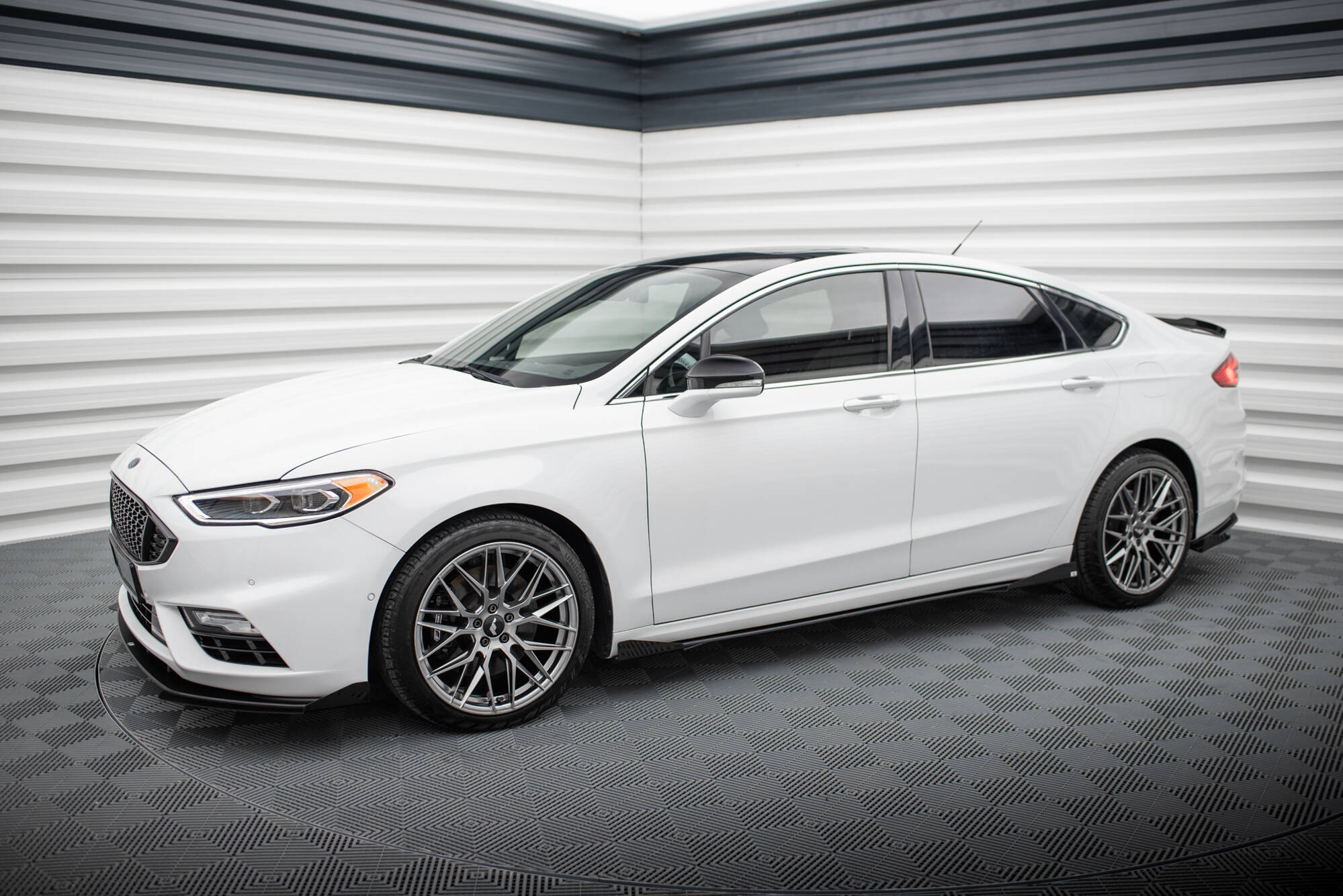 Maxton Design Боковые брызговики Ford Mondeo Sport Mk5 Facelift / Fusion Sport Mk2 Facelift — изображение 2