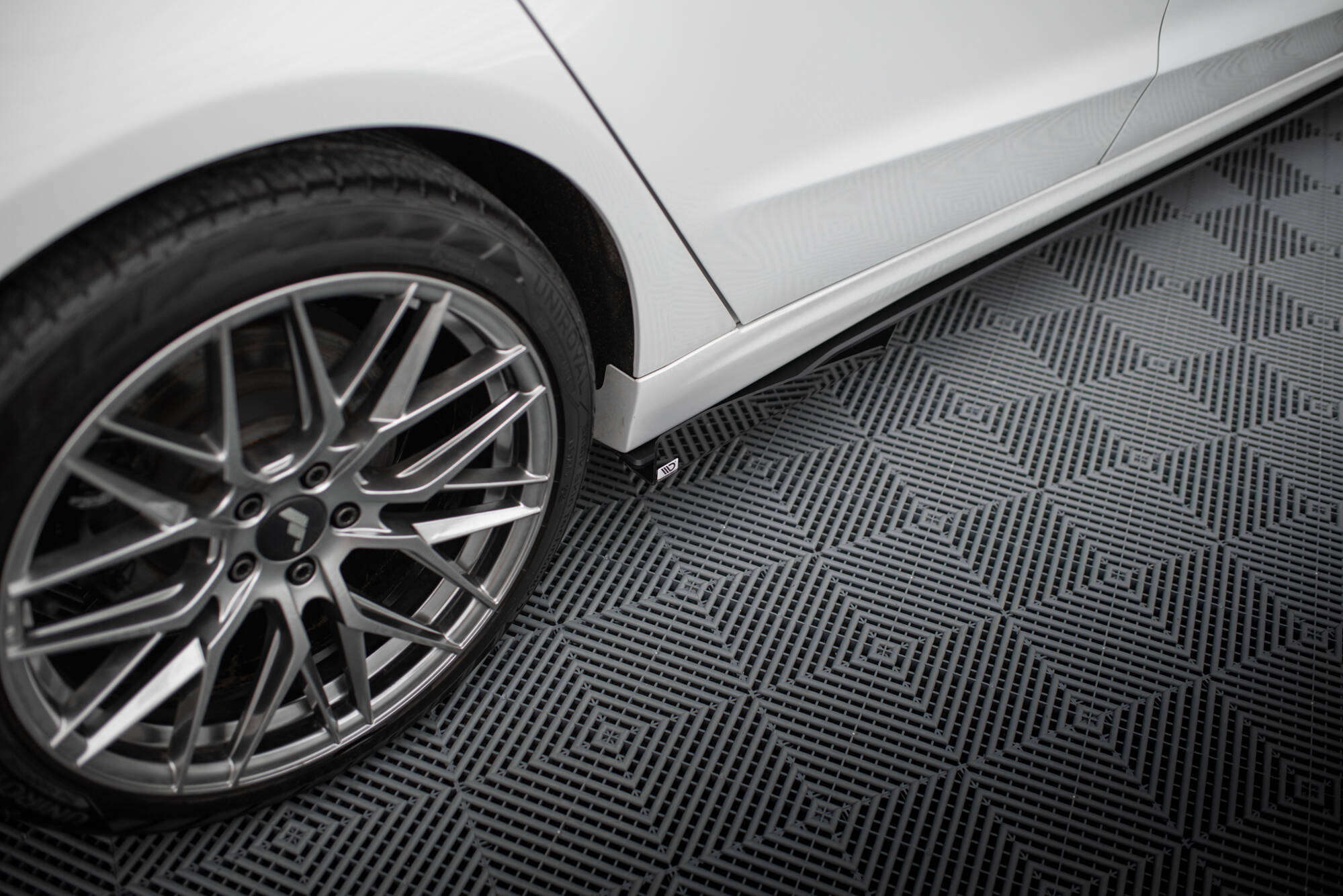 Maxton Design Боковые брызговики Ford Mondeo Sport Mk5 Facelift / Fusion Sport Mk2 Facelift