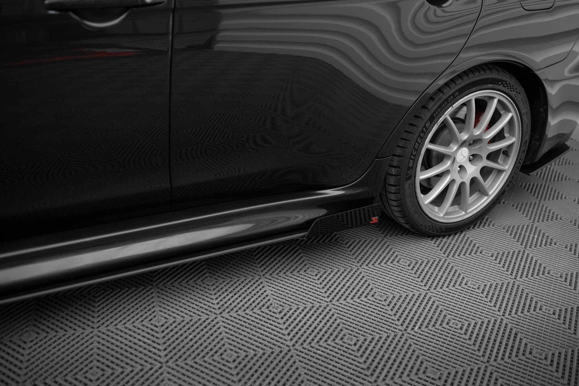 Maxton Design Боковые накладки Mitsubishi Lancer EVO X