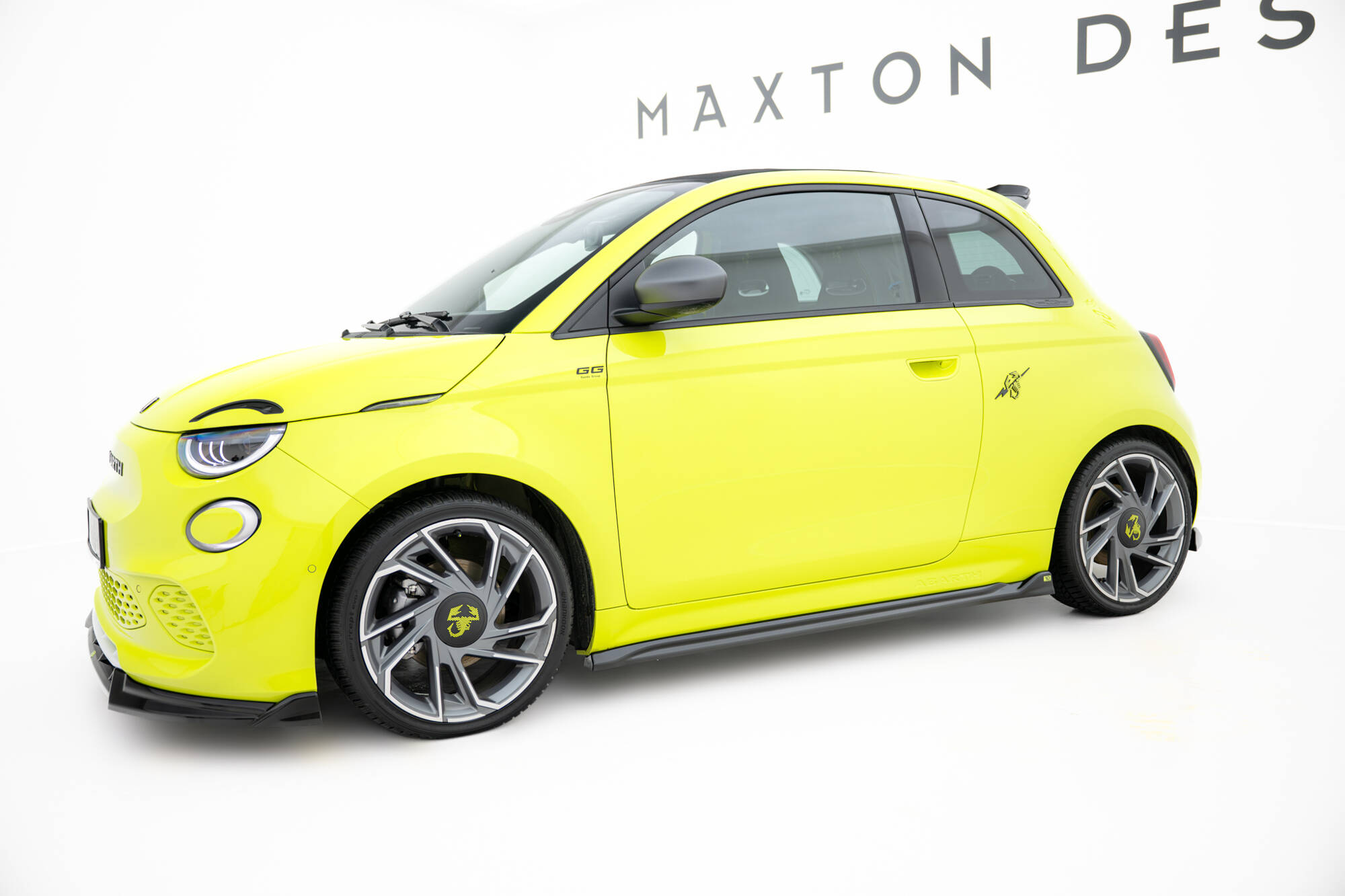 Maxton Design Боковые пороги и диффузоры для Abarth 500e — изображение 2