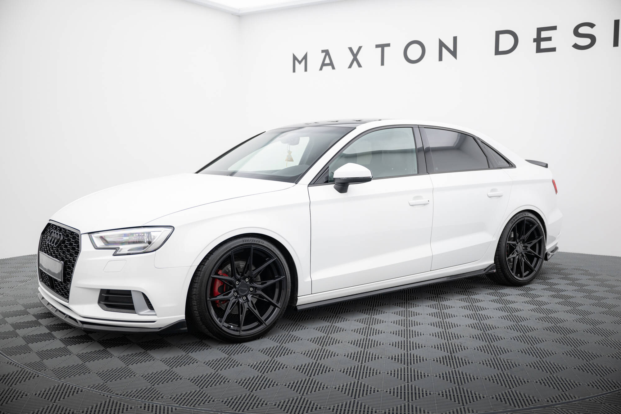 Maxton Design Боковые диффузоры для Audi A3 Sedan 8V — изображение 2