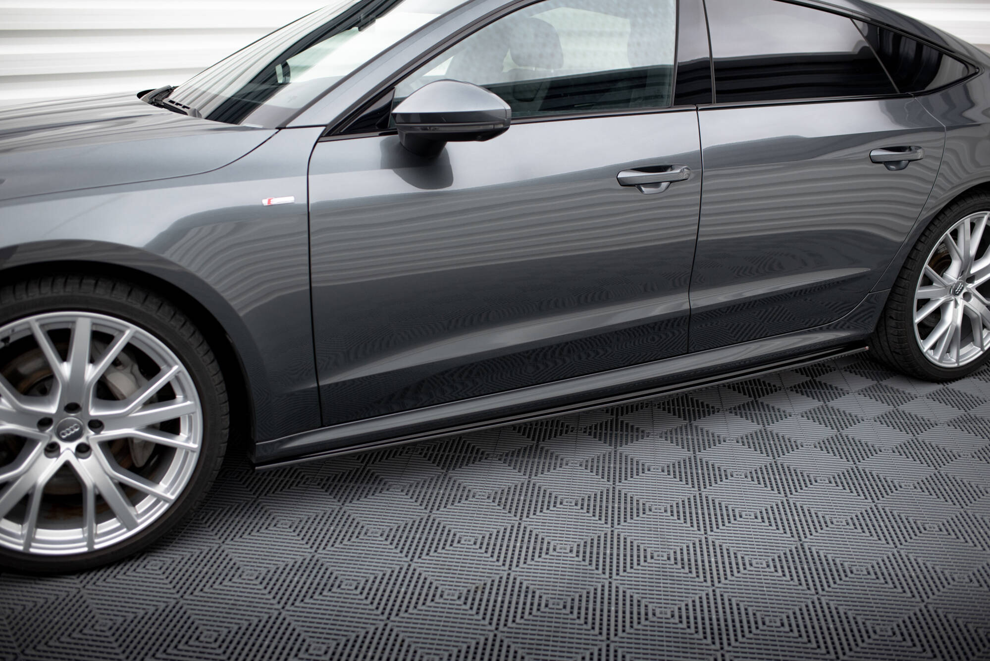 Maxton Design Боковые пороги и диффузоры для Audi A7 S-Line C8 / S7 C8 / C8 Facelift / S7 Facelift