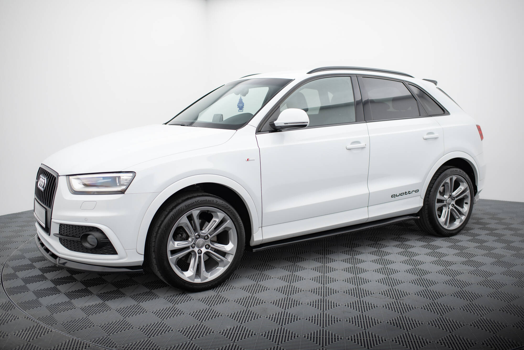 Maxton Design Боковые диффузоры для Audi Q3 S-line 8U — изображение 2