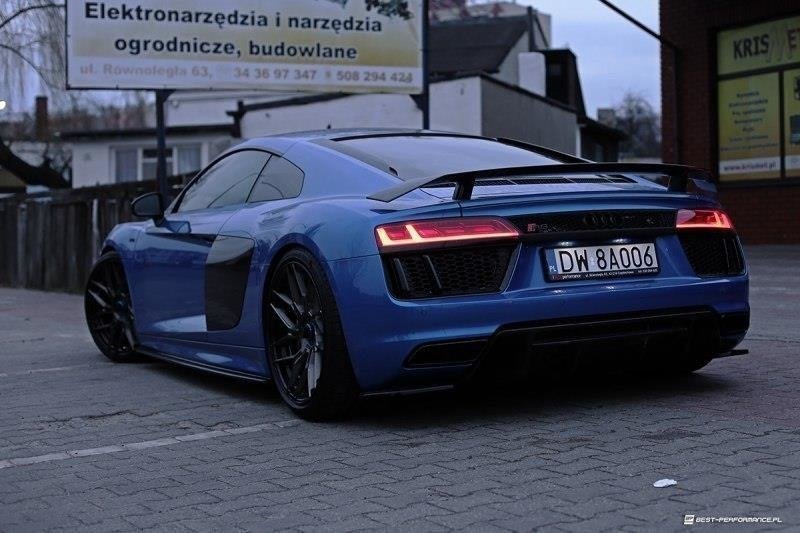 Maxton Design Боковые пороги и диффузоры для Audi R8 Mk.2 — изображение 2