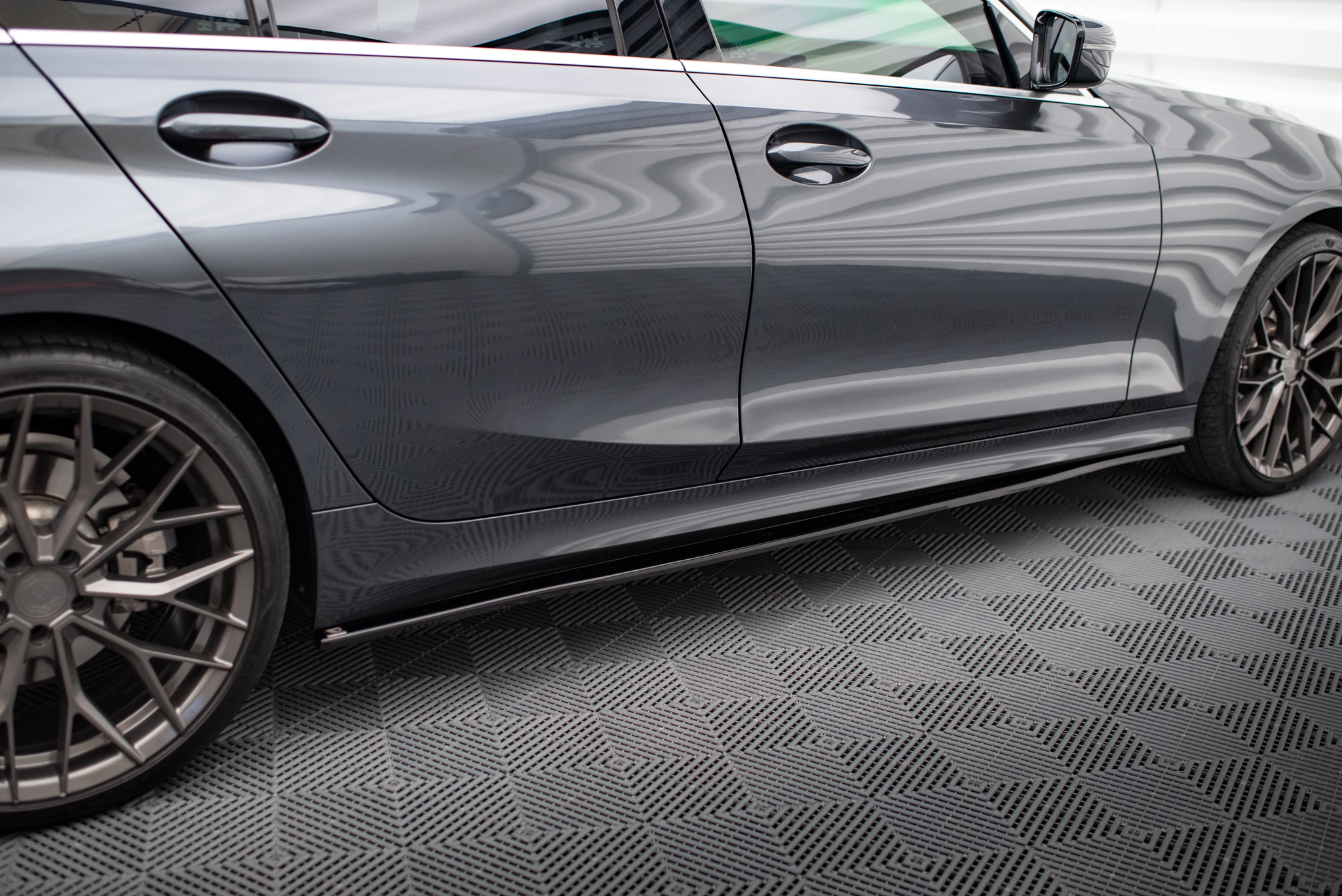 Maxton Design Боковые пороги и диффузоры для BMW 3 M-Pack G20 — изображение 3