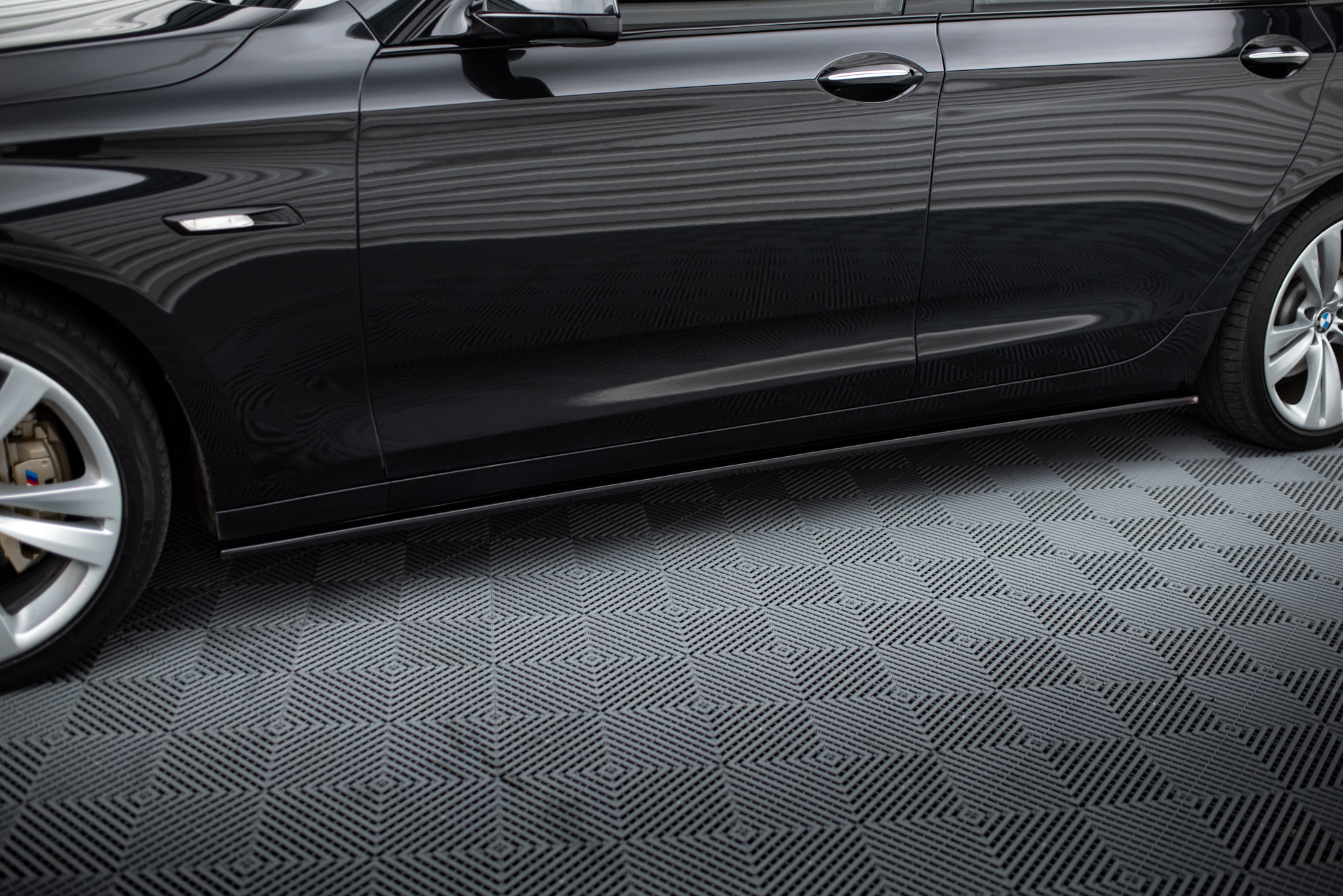 Maxton Design Боковые юбки и диффузоры для BMW 5 GT F07