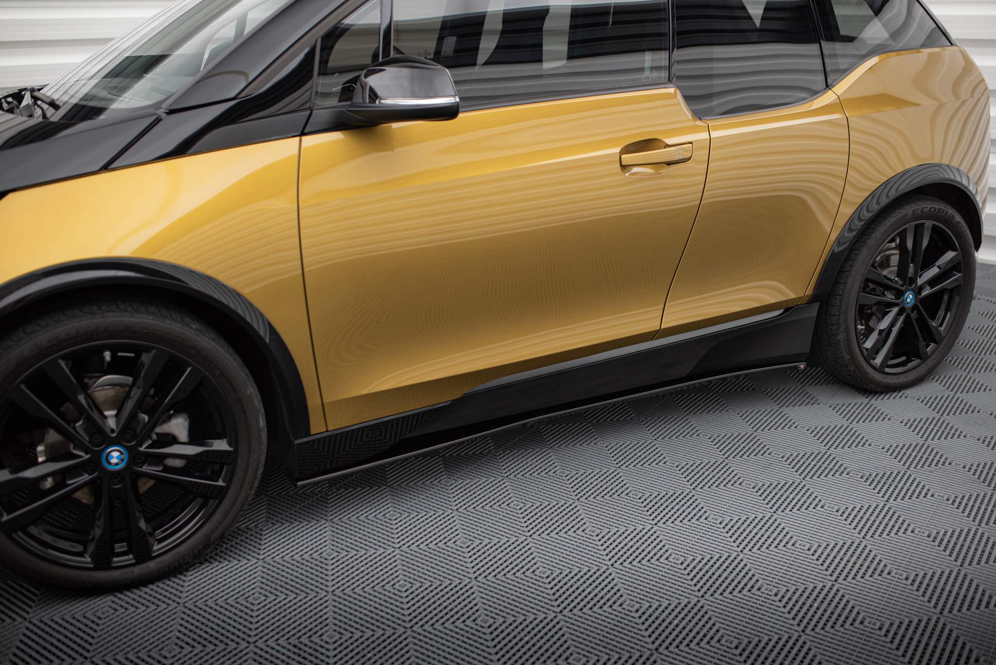 Maxton Design Боковые пороги и диффузоры для BMW i3 S Mk1 после рестайлинга