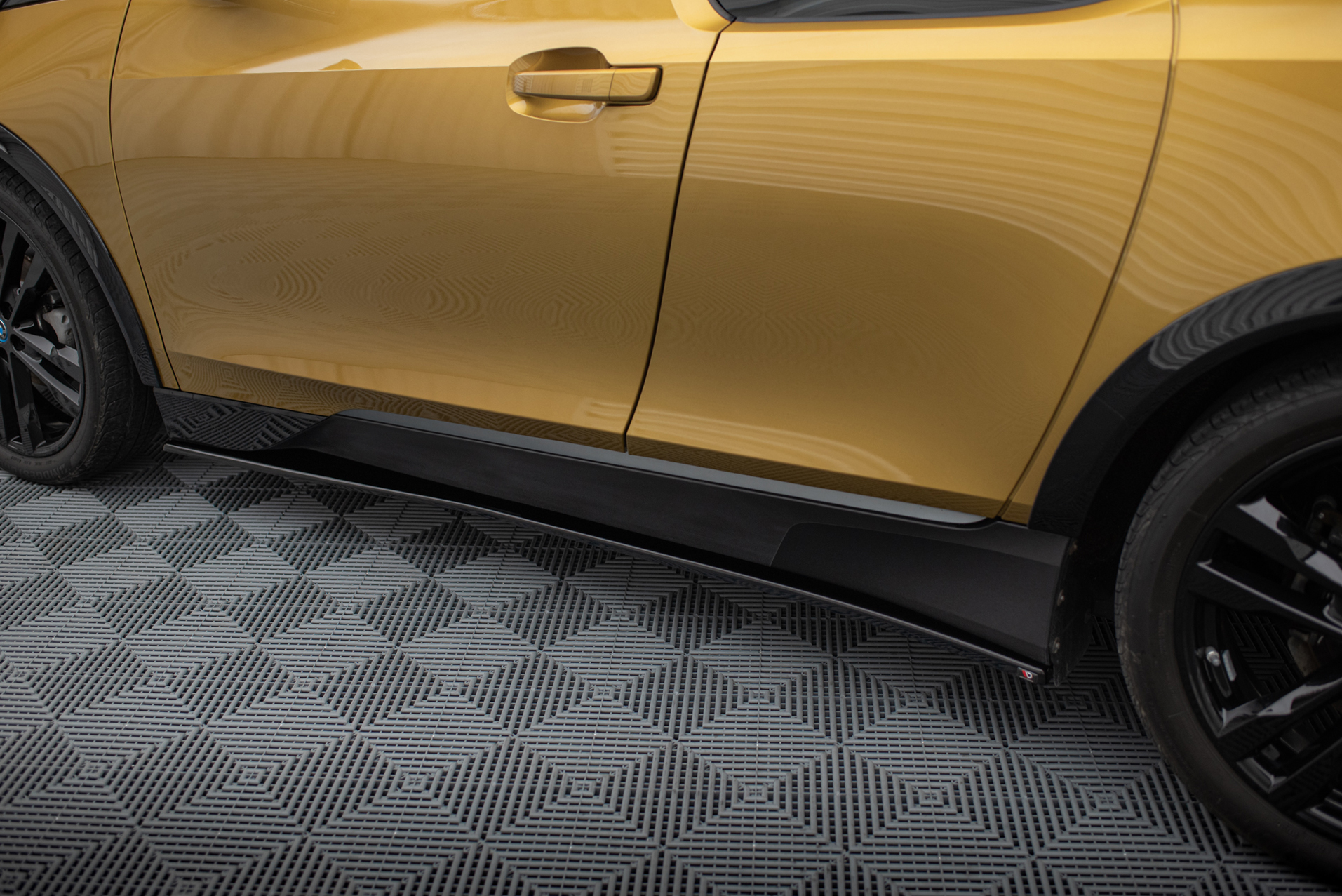 Maxton Design Боковые пороги и диффузоры для BMW i3 S Mk1 после рестайлинга — изображение 3