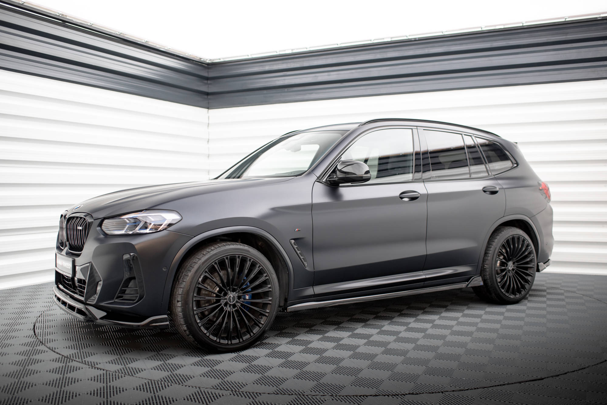 Maxton Design Боковые пороги и диффузоры для BMW X3 M-Pack G01 (рестайлинг) — изображение 3