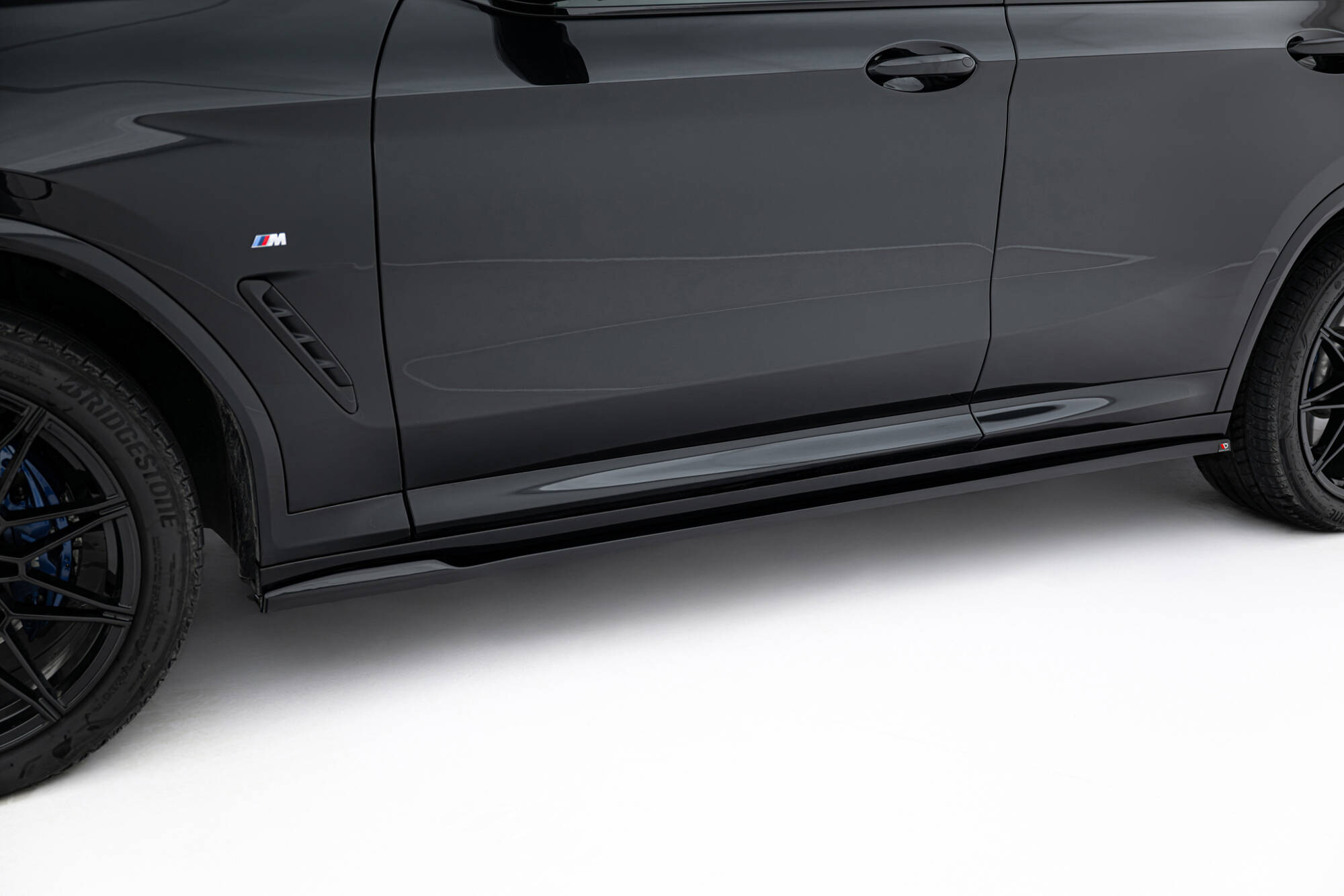 Maxton Design Боковые пороги и диффузоры для BMW X4 M-Pack G02 (рестайлинг)