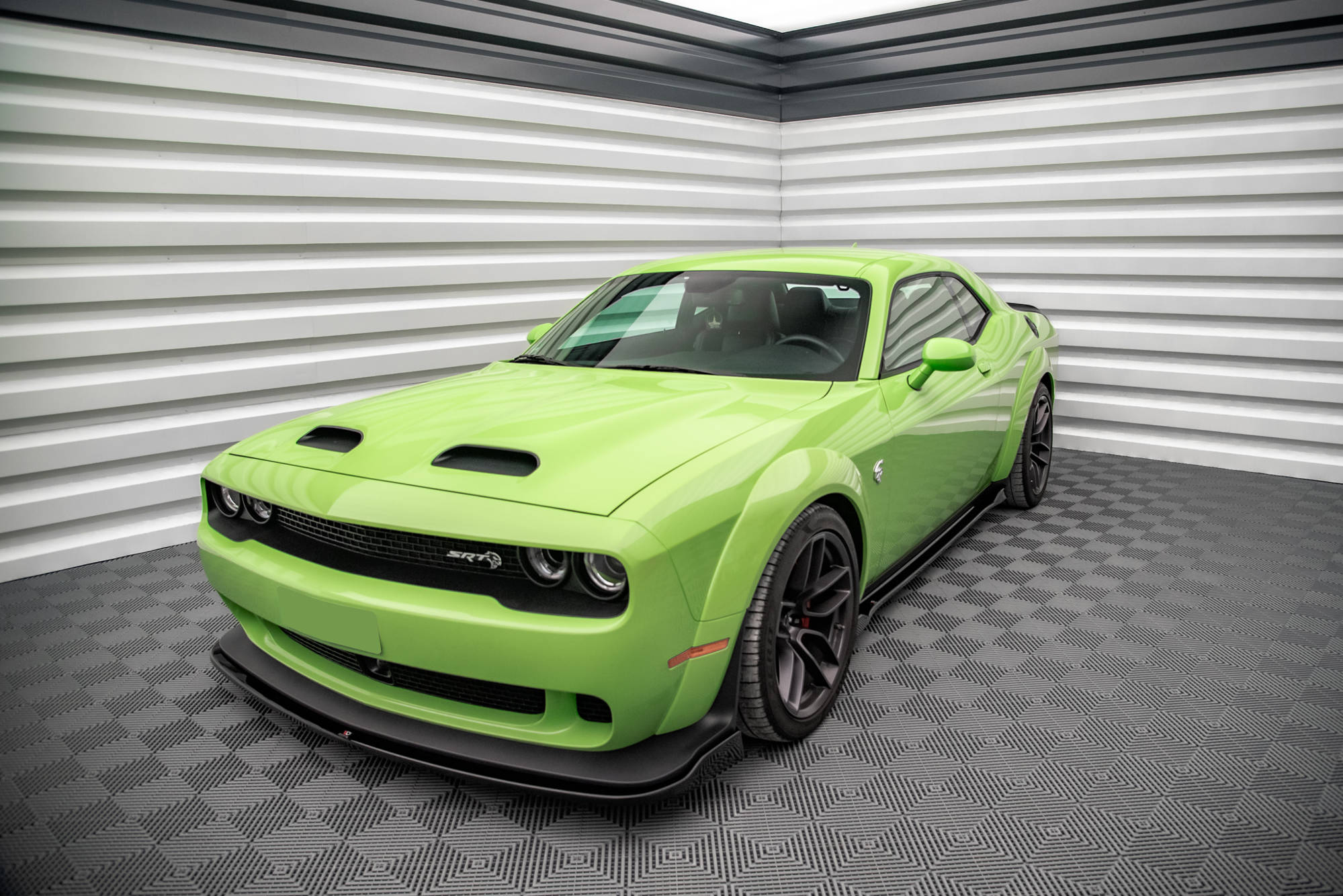 Maxton Design Боковые пороги и диффузоры для Dodge Challenger SRT Hellcat Widebody Mk3 — изображение 2