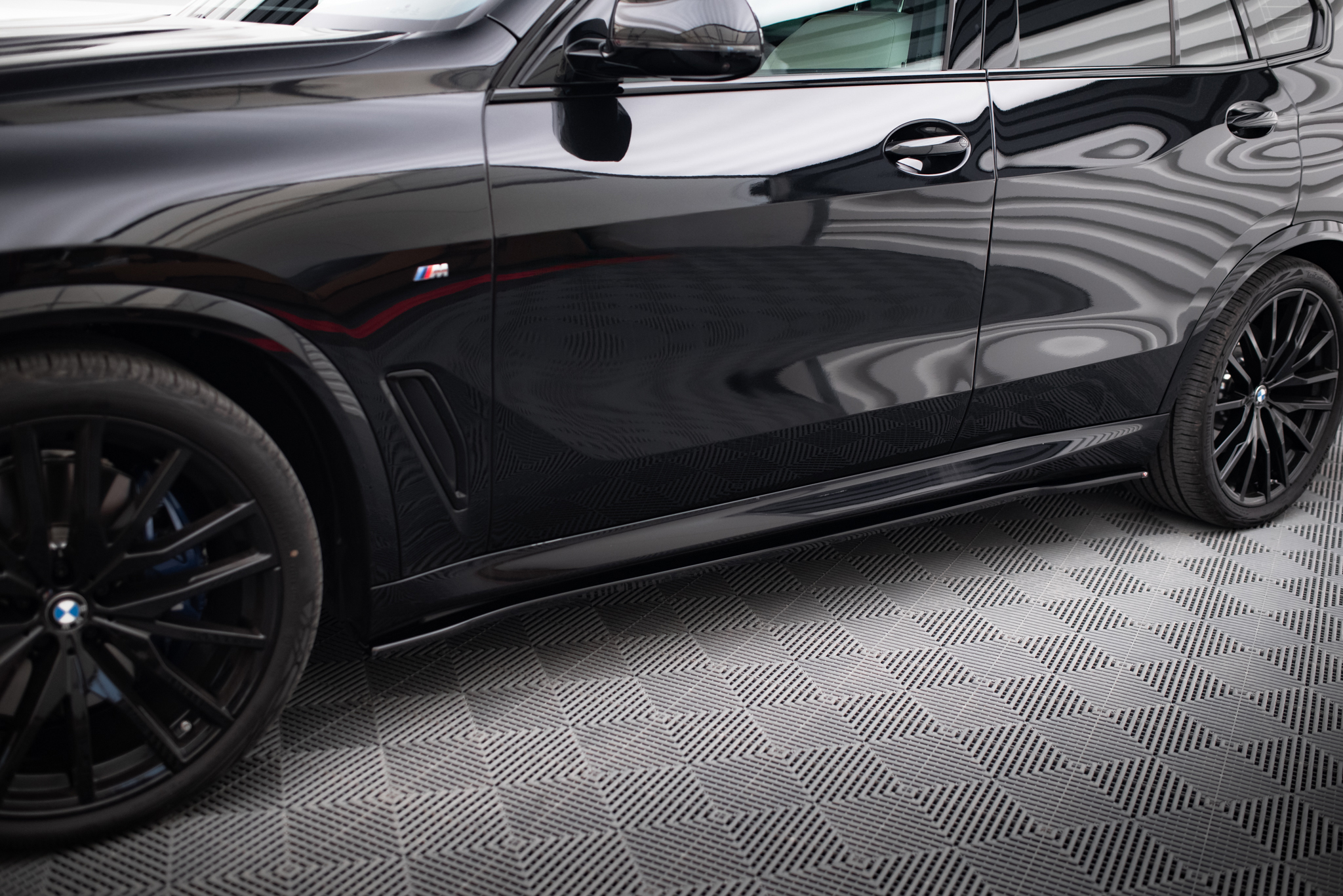 Maxton Design Боковые пороги и диффузоры для BMW X5 G05 M-pack