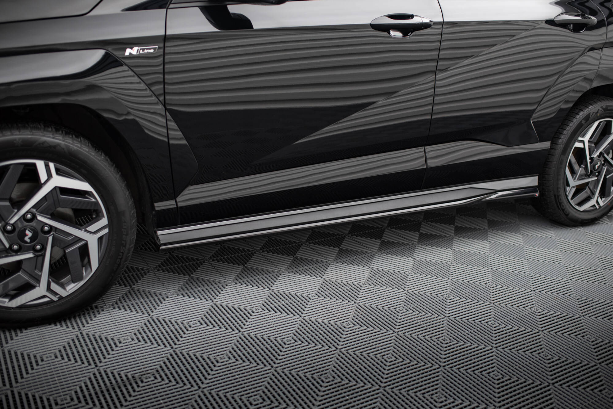 Maxton Design Боковые пороги и диффузоры для Hyundai Kona N-line Mk2